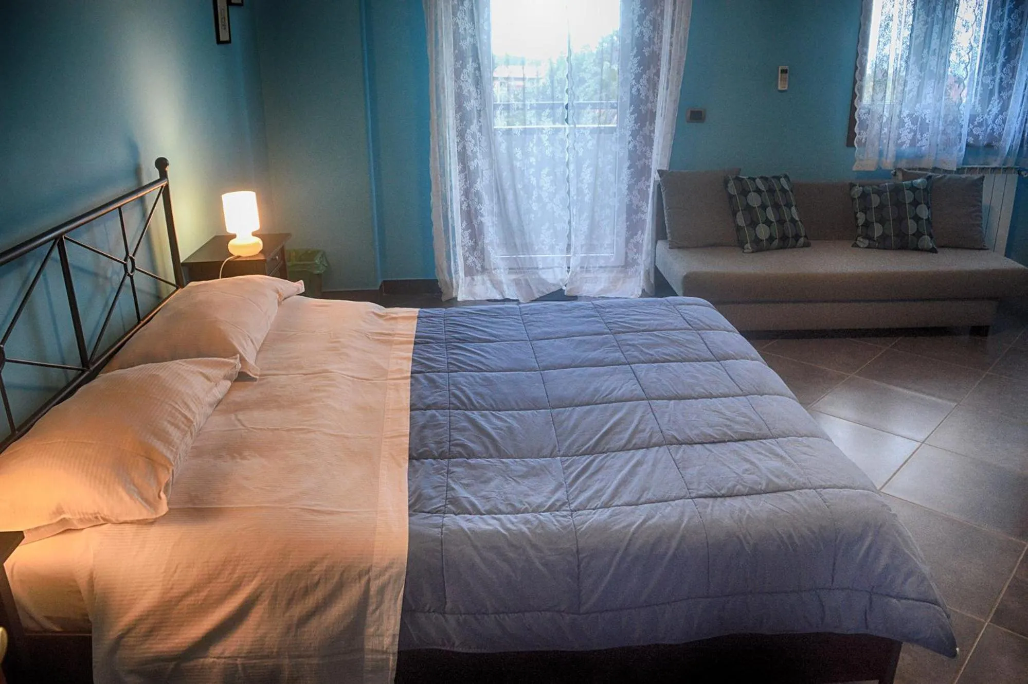 Photo of the whole room, Bed in B&B Terrazza dell'Etna