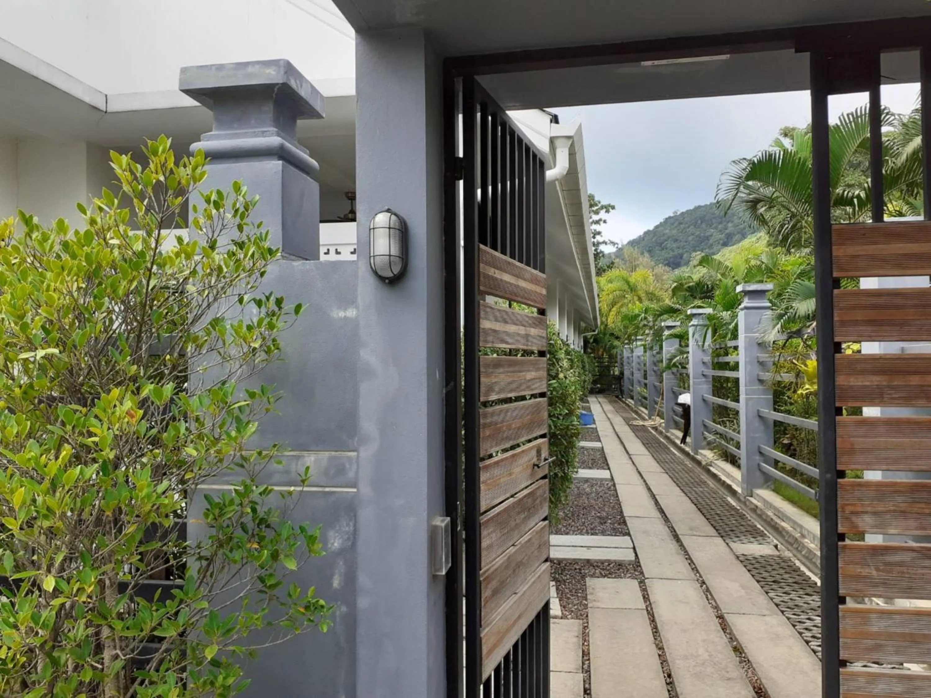 Facade/entrance in Vivace Hotel