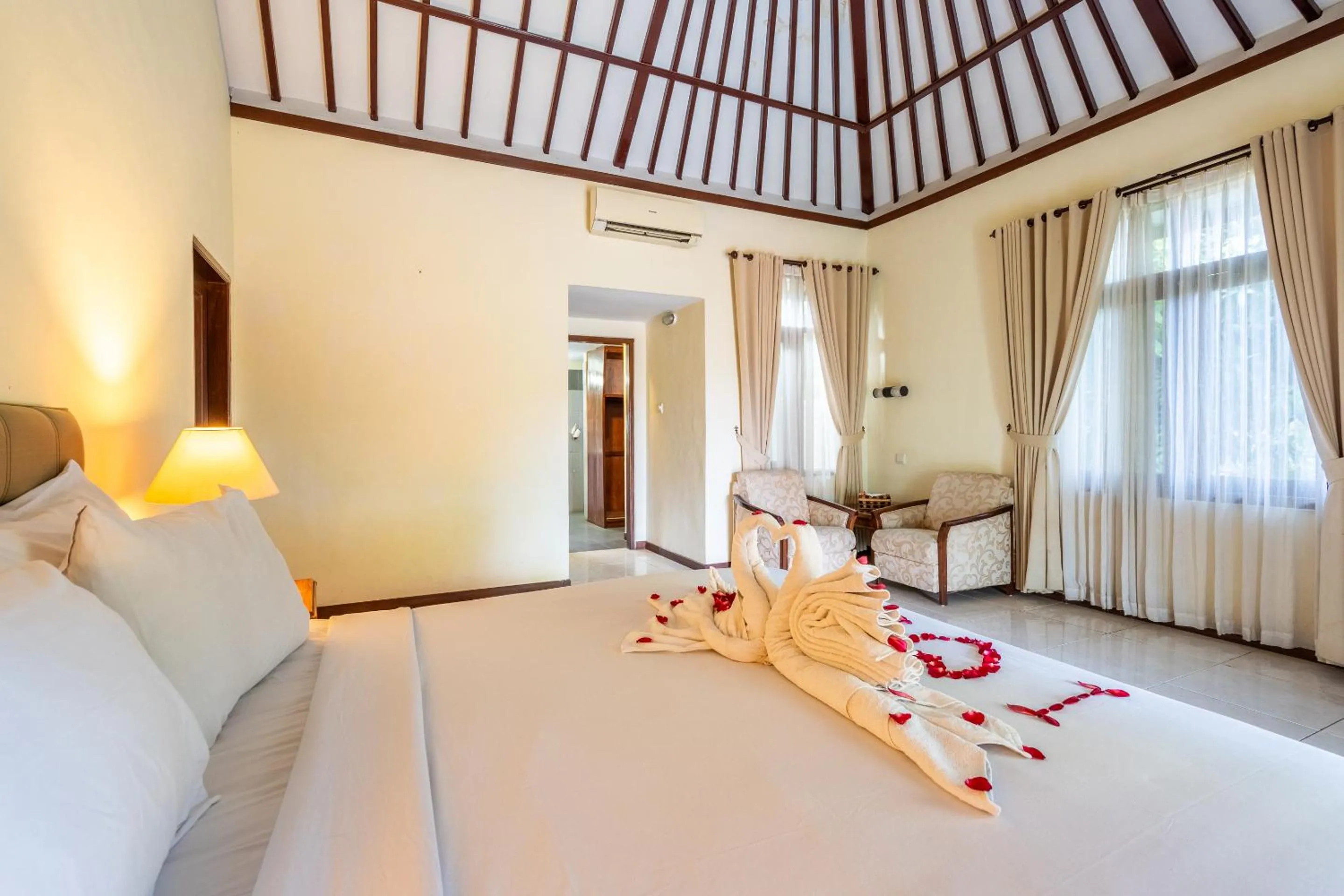 Bed in Taman Surgawi Resort & Spa