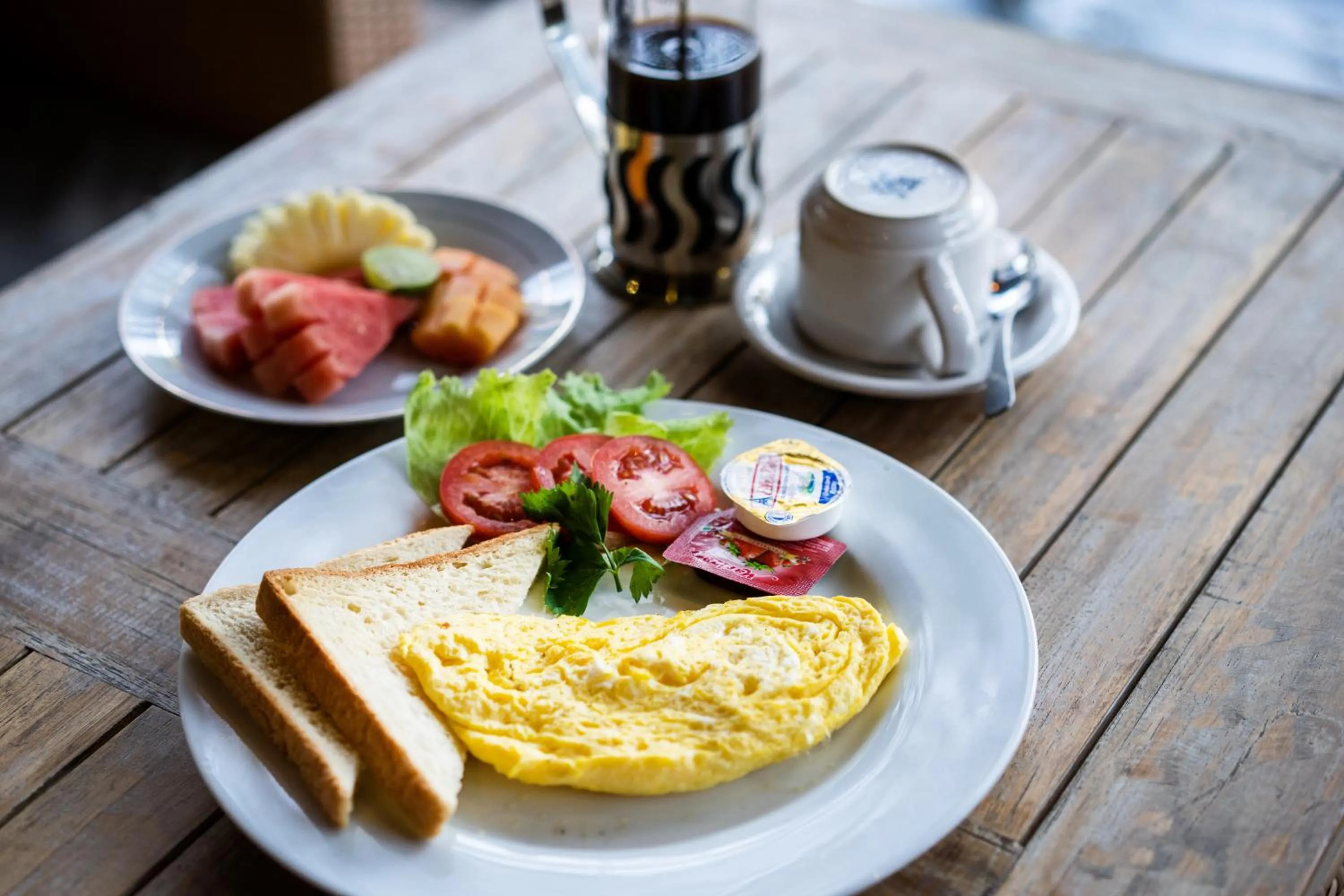 Restaurant/places to eat in Warisan Villa By Reccoma