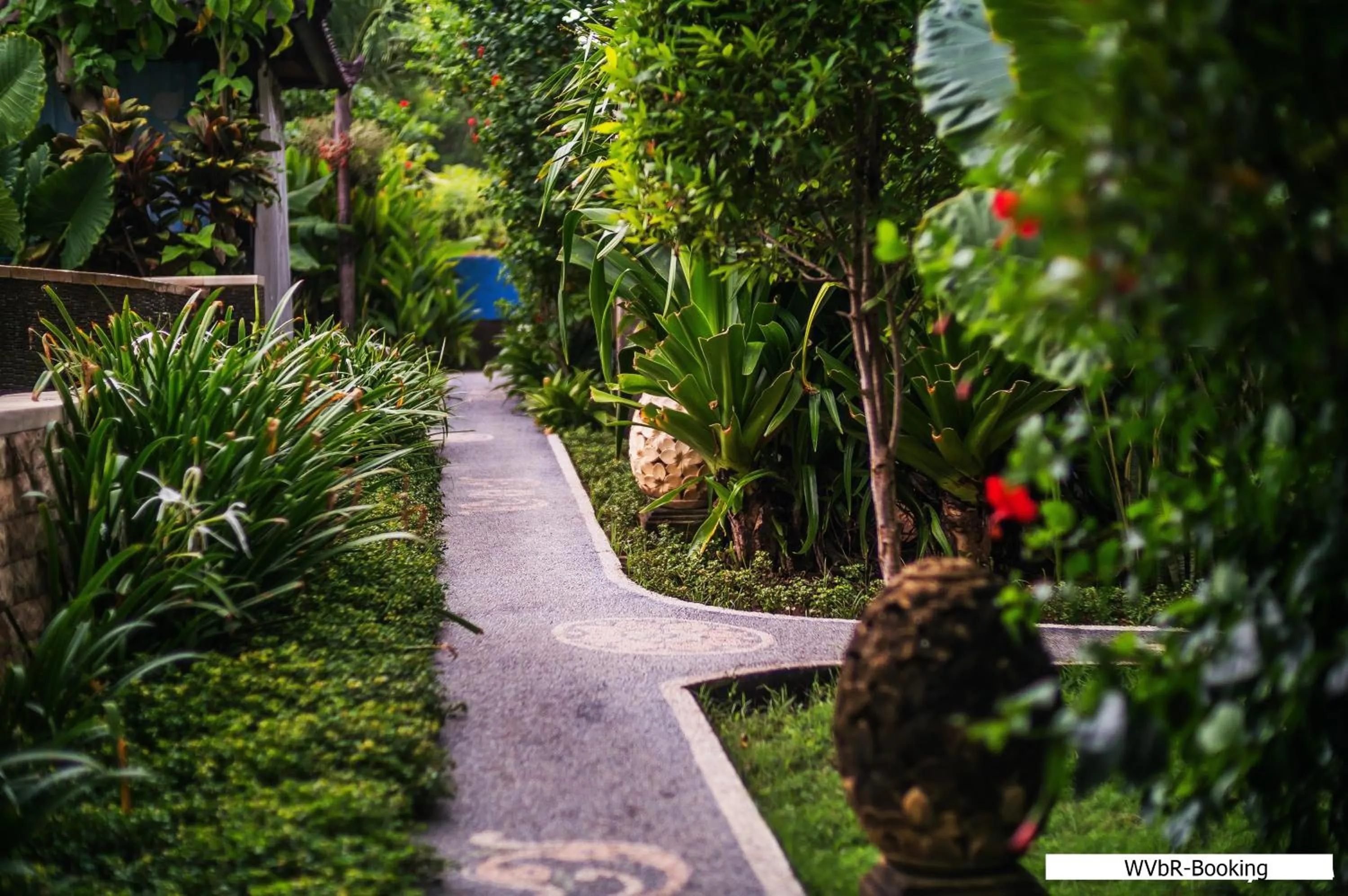 Garden in Warisan Villa By Reccoma