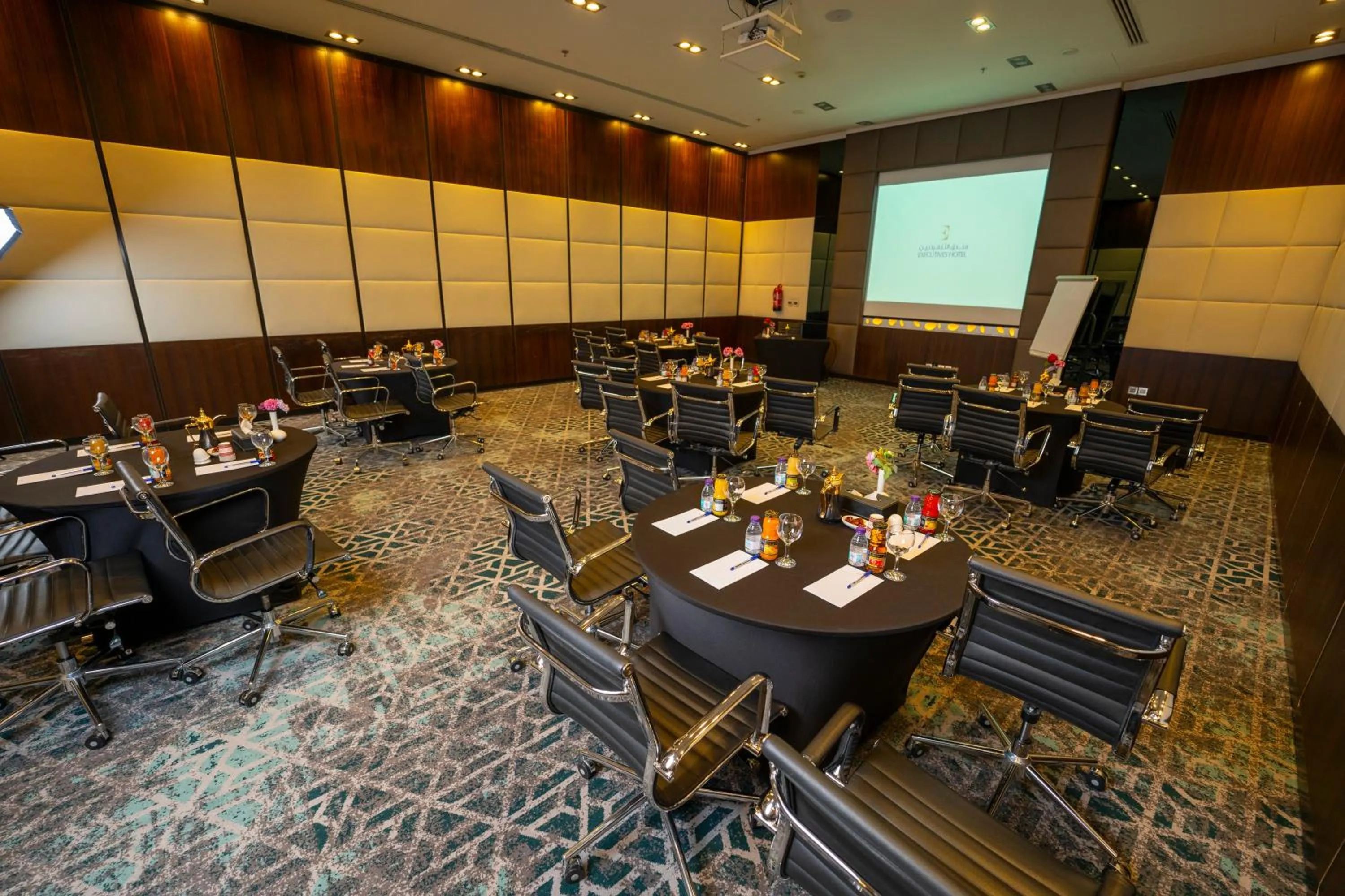 Business facilities in Executives Hotel - KAFD