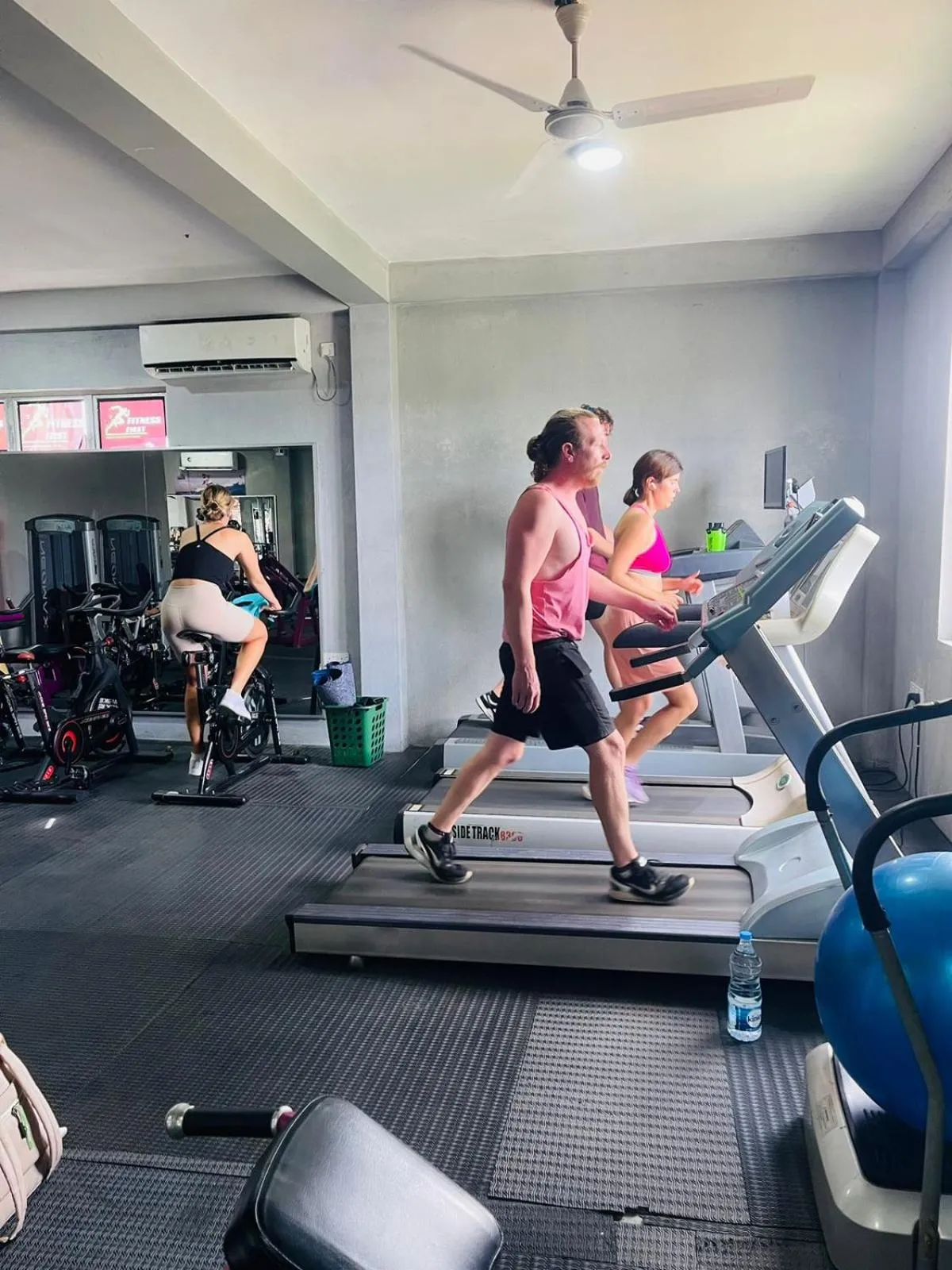 Fitness centre/facilities in Cocoplant Surf Inn