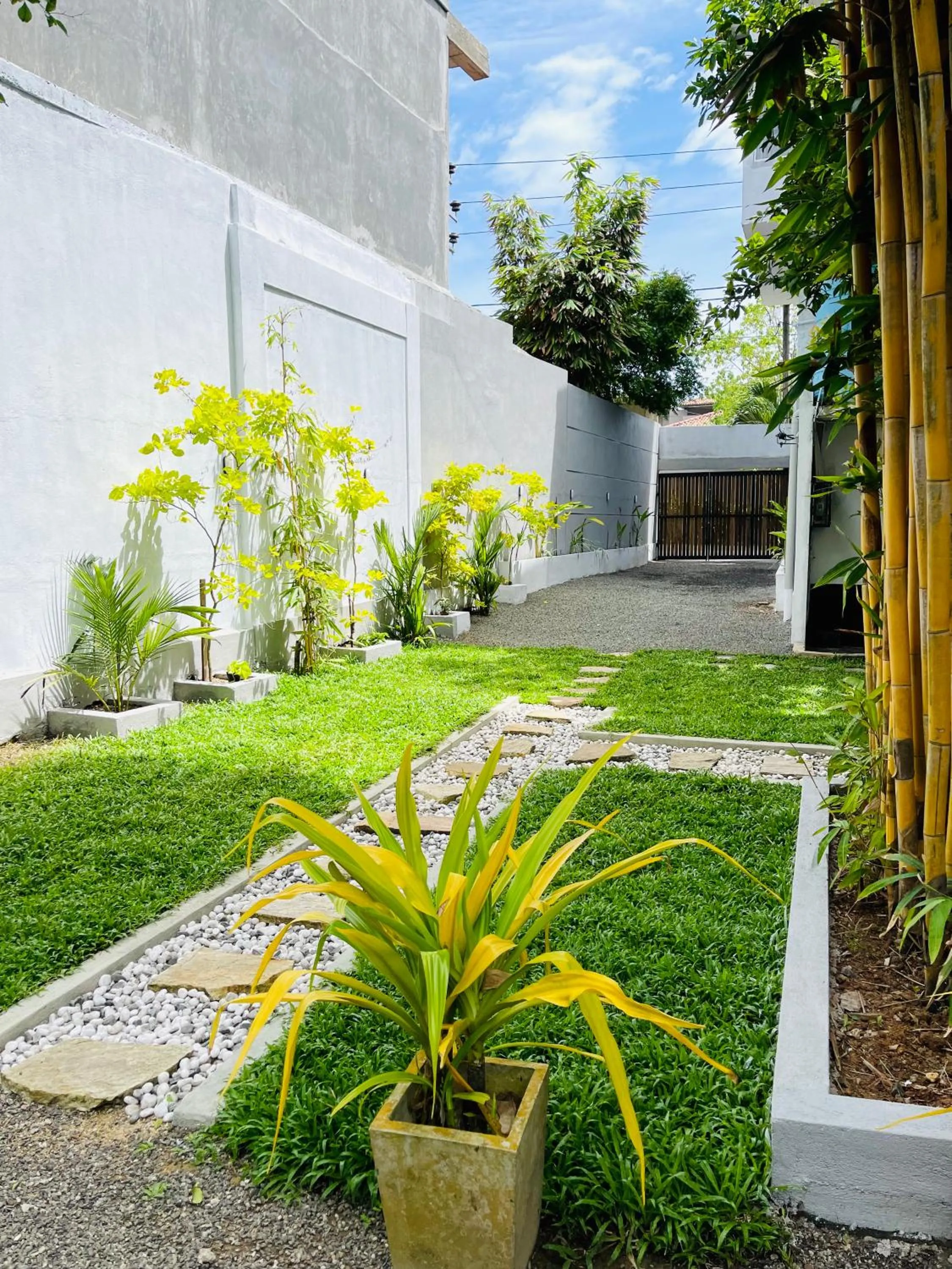 Property building in Cocoplant Surf Inn