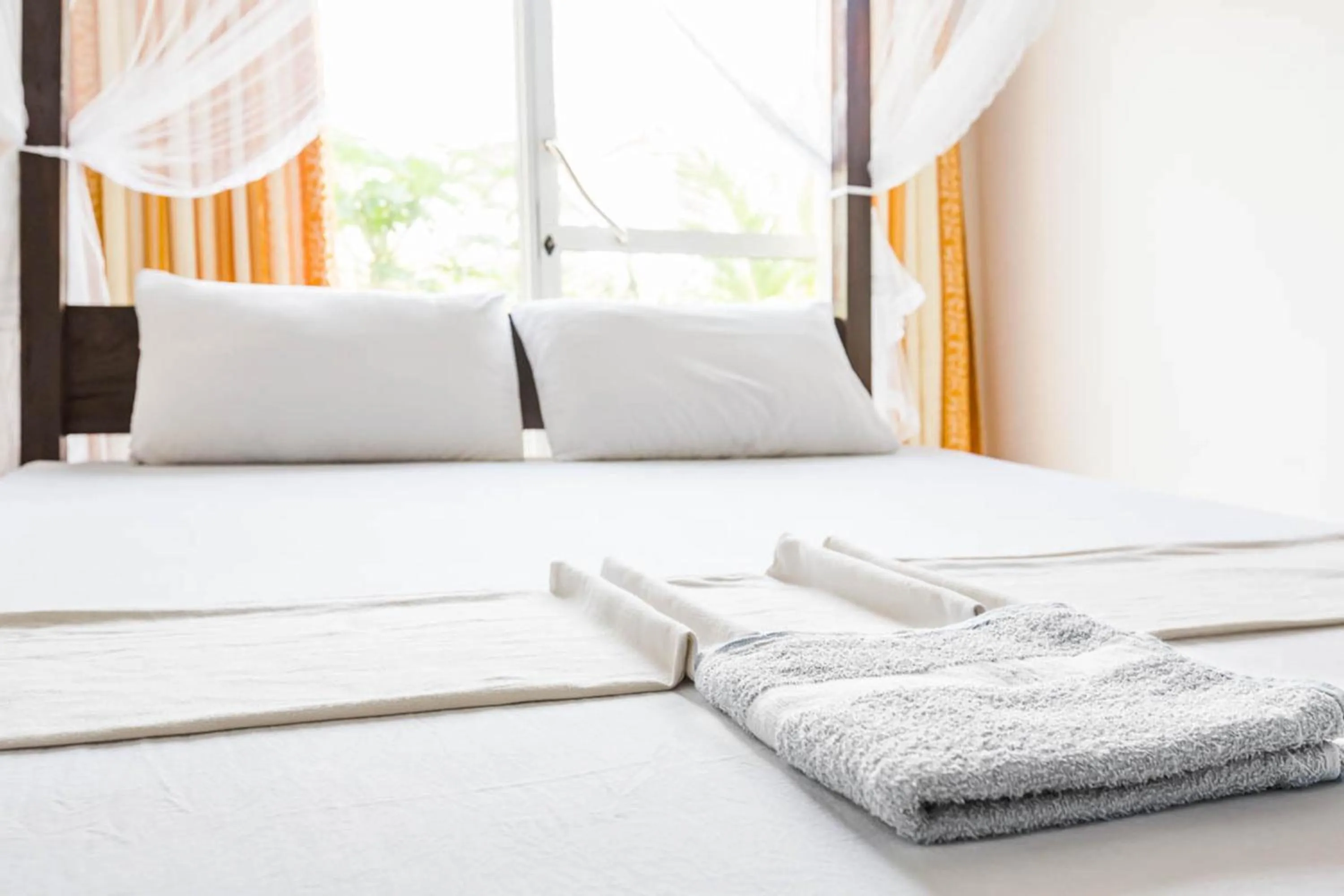 Decorative detail, Bed in Cocoplant Surf Inn