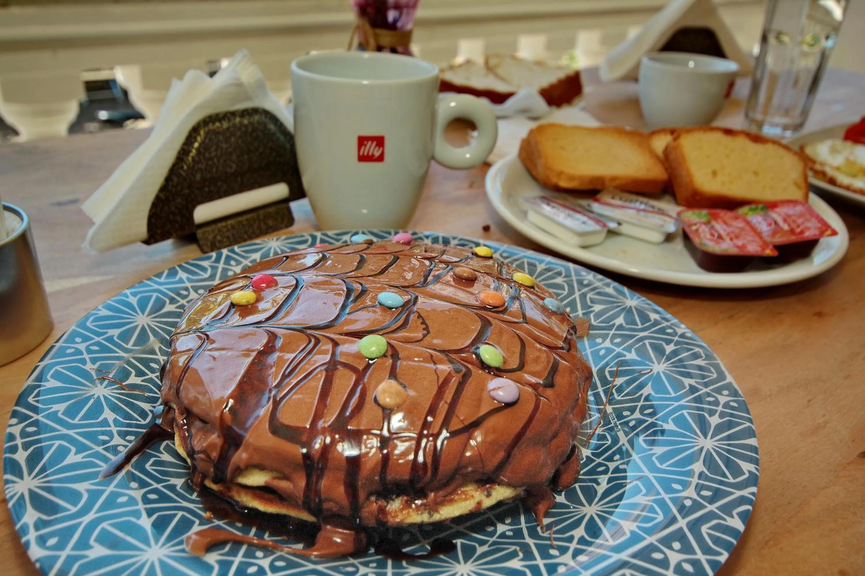 Breakfast in Galaxy Rooms