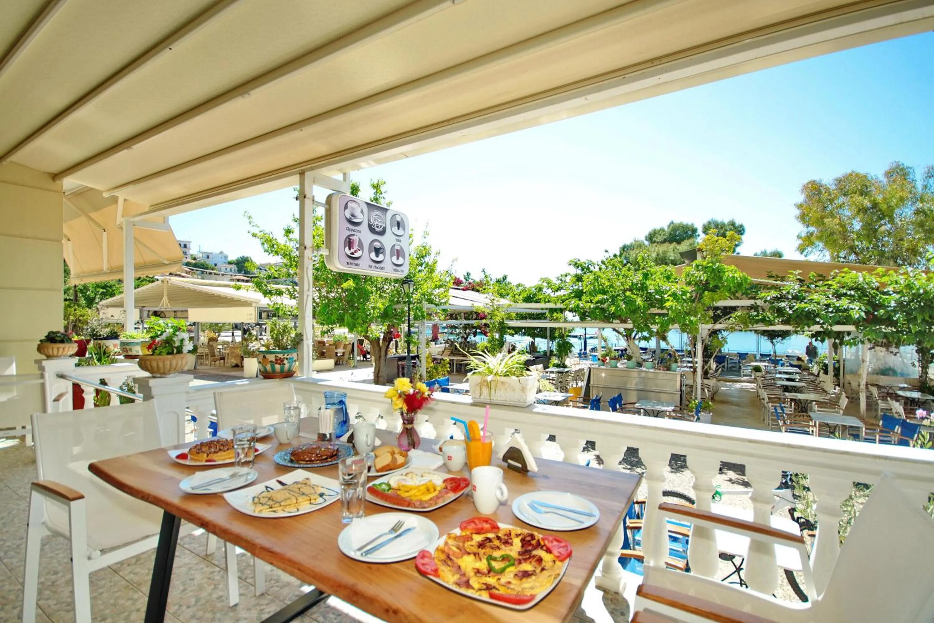 Breakfast in Galaxy Rooms