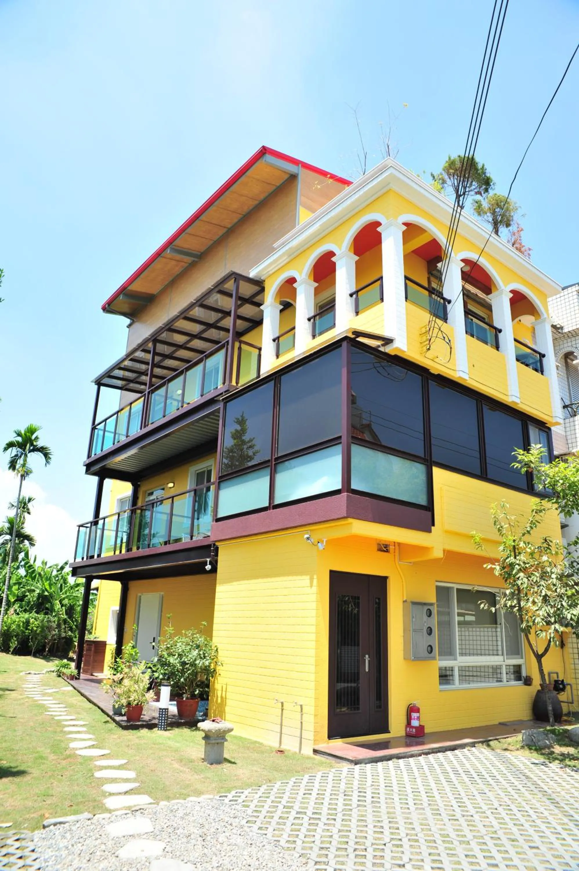 Property building in Little Sunshine