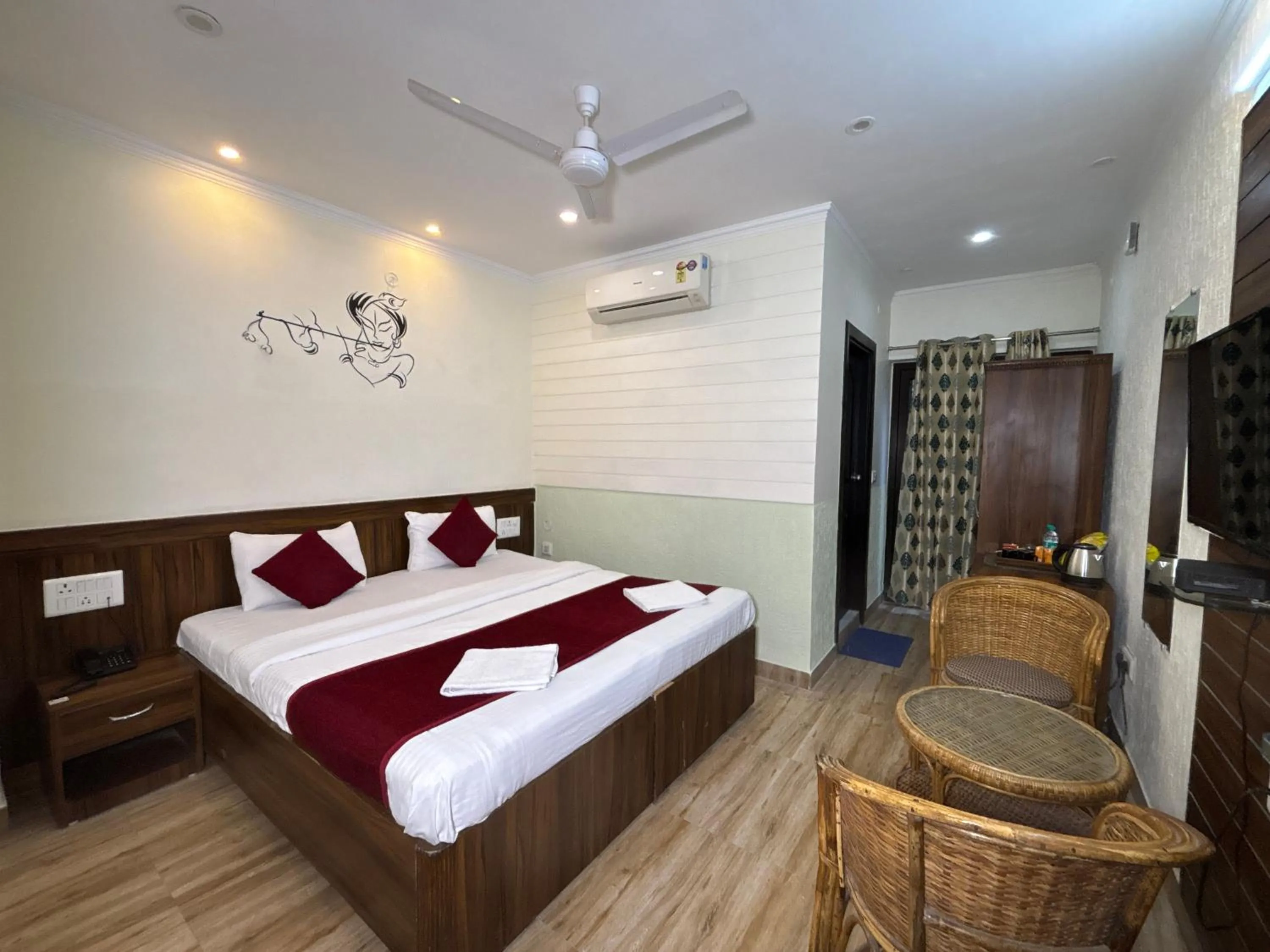 Bed in Vedas Tapovan