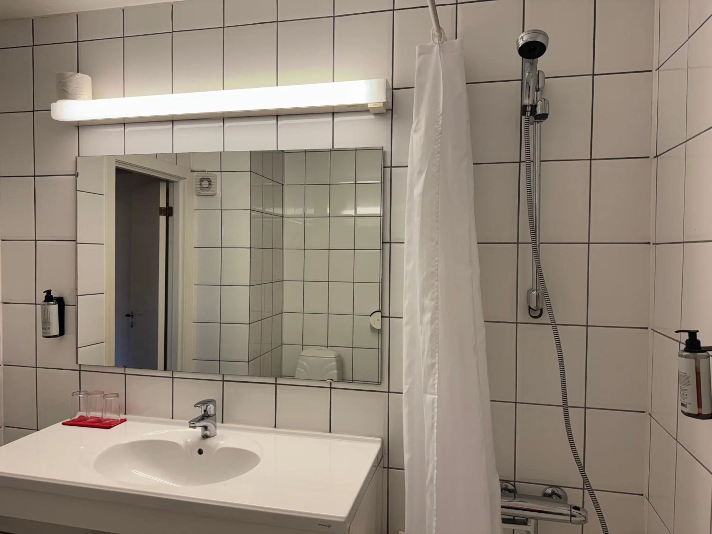 Bathroom in Park Hotel Vossevangen