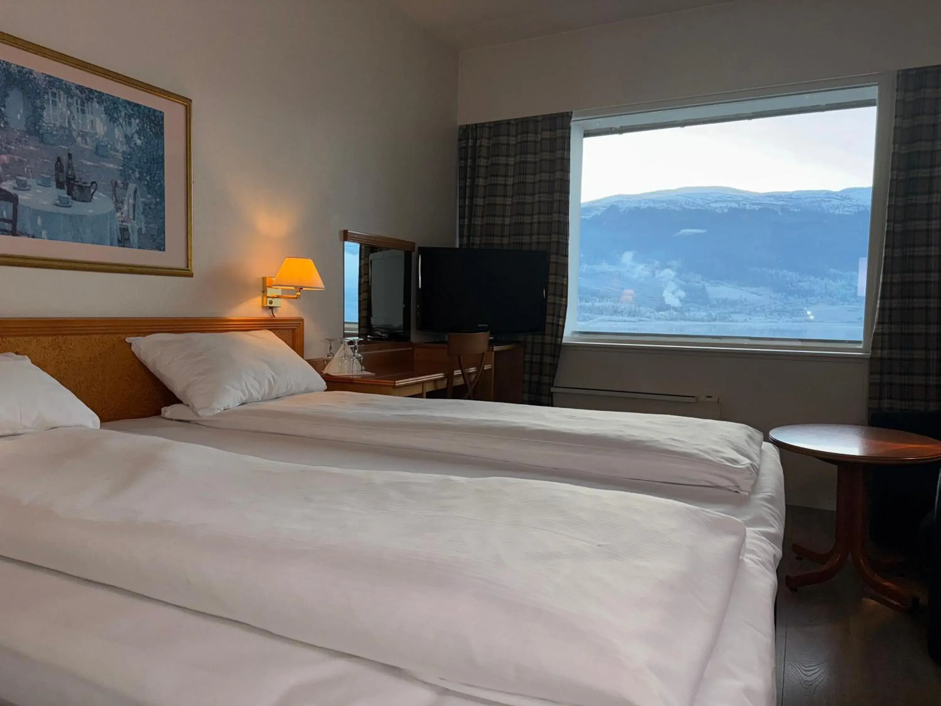 Double Room with Balcony - single occupancy in Park Hotel Vossevangen Double Room with Balcony - single occupancy in Park Hotel Vossevangen