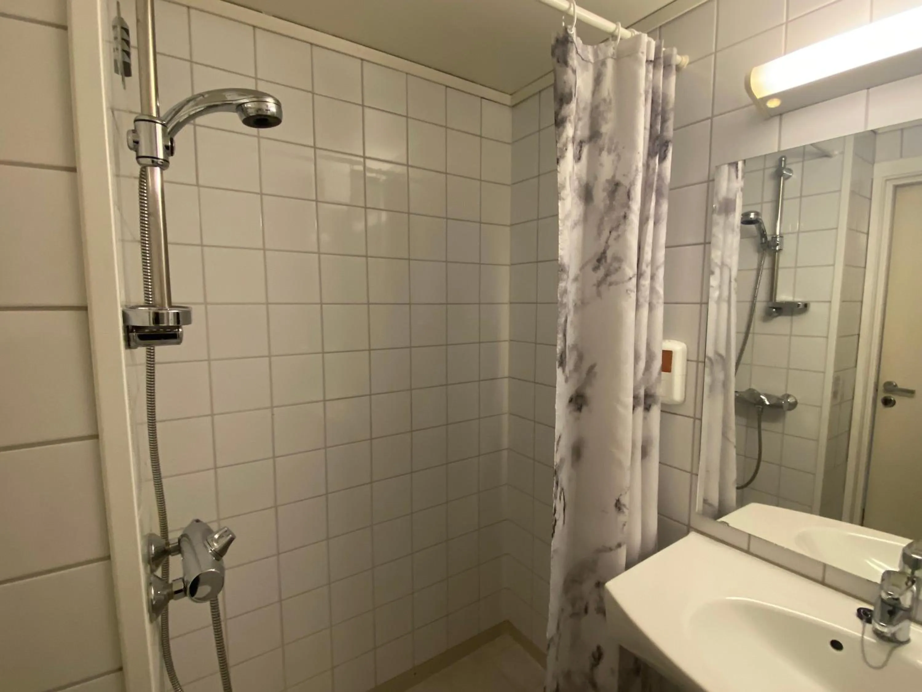 Shower in Park Hotel Vossevangen