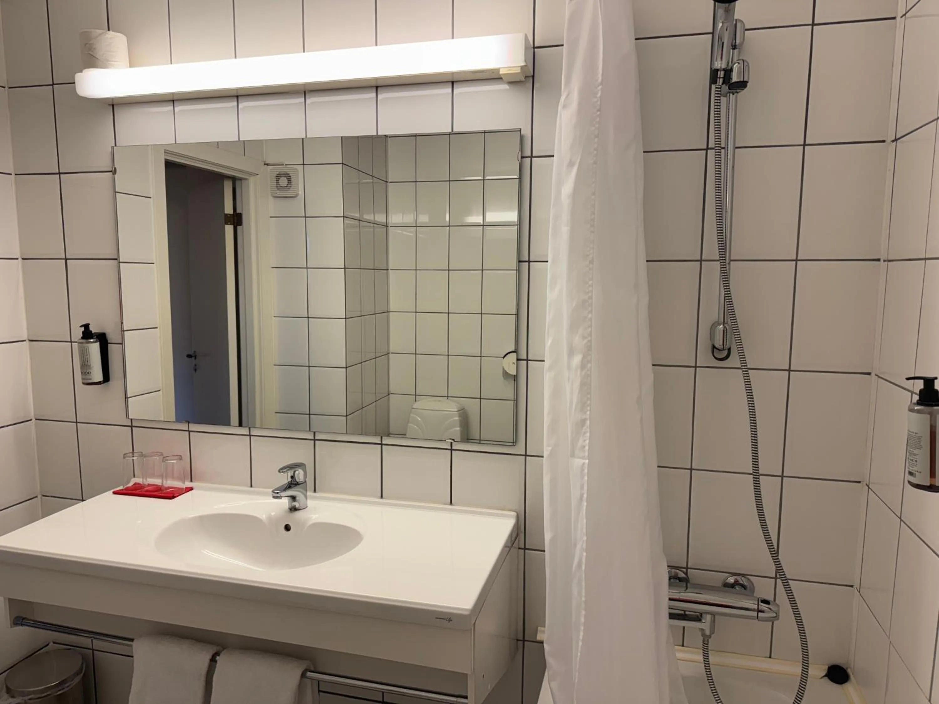 Bathroom in Park Hotel Vossevangen