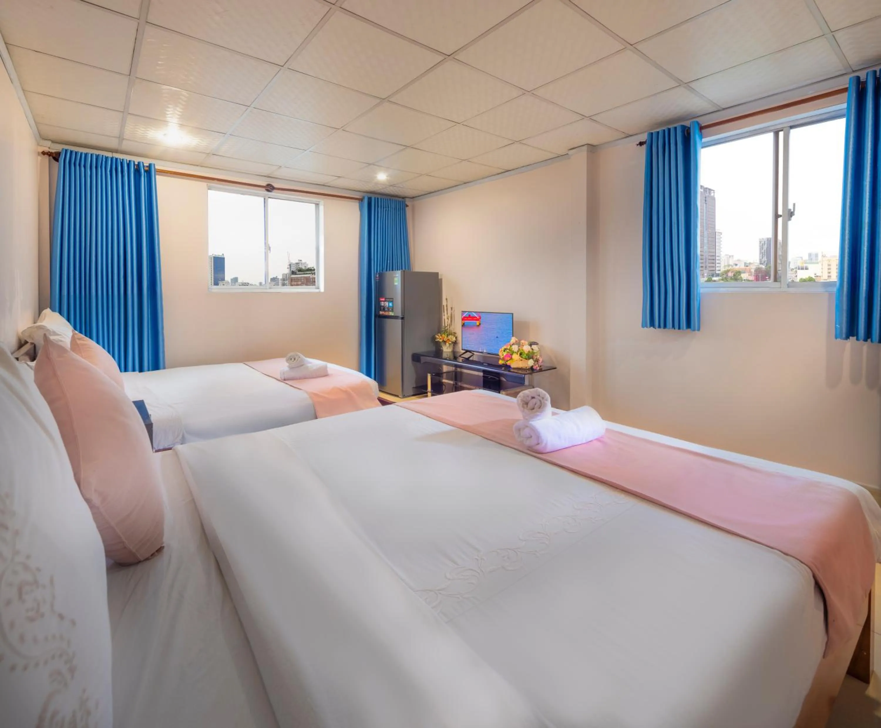 Bedroom, Bed in Saigon Pink Hotel