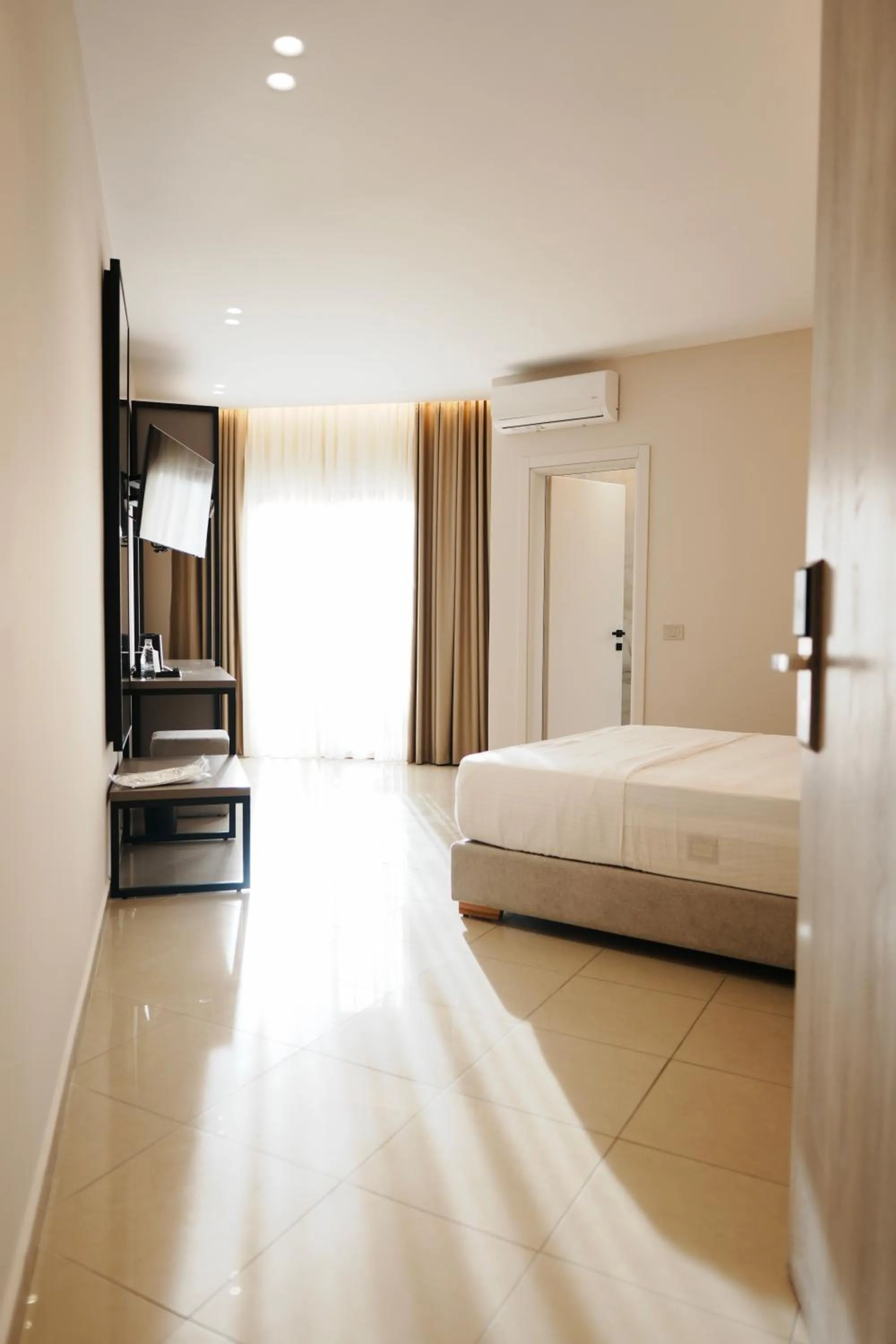 Photo of the whole room in Hotel Mediterrane