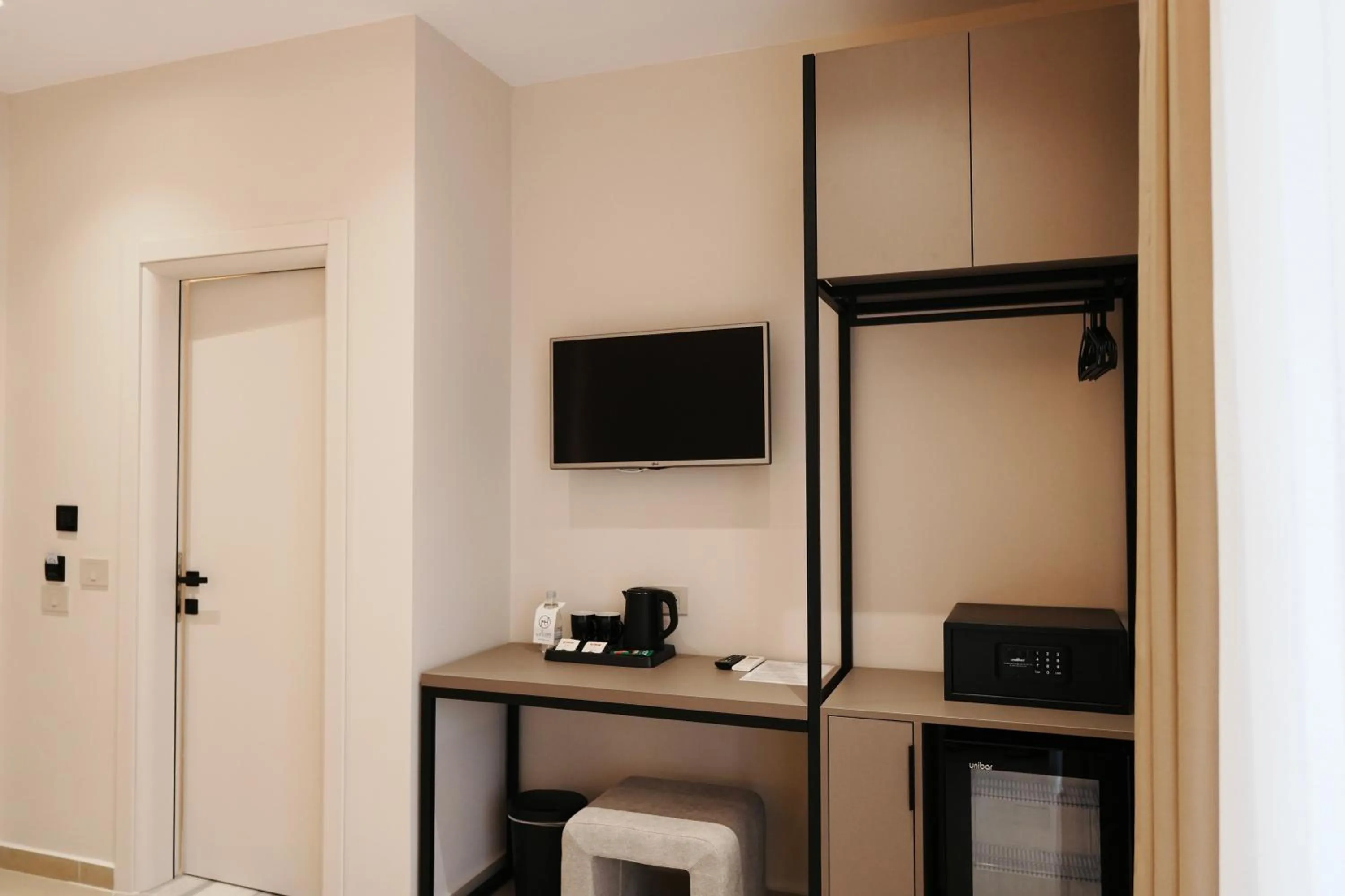 wardrobe in Hotel Mediterrane