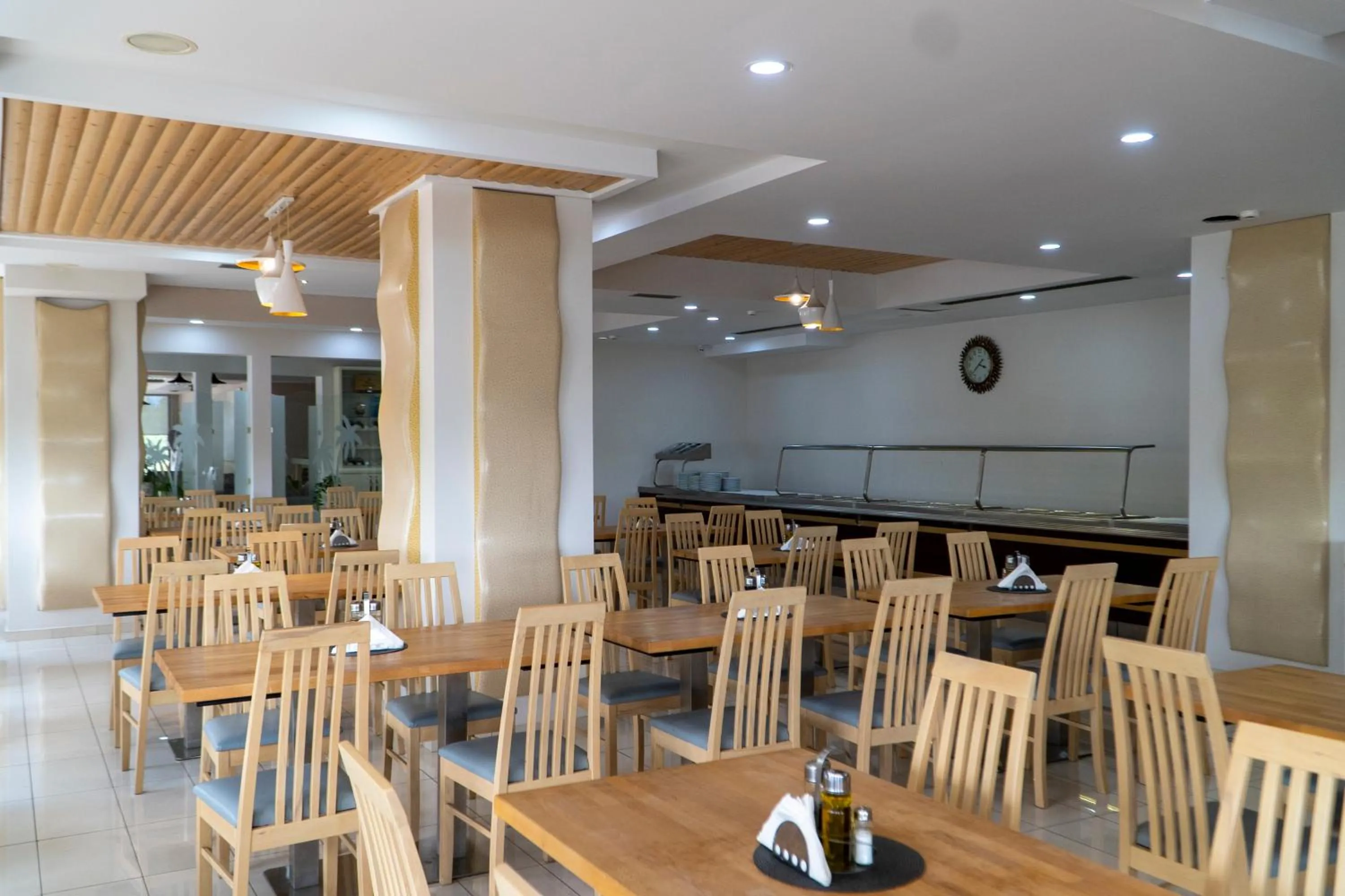 Restaurant/places to eat in Hotel Mediterrane