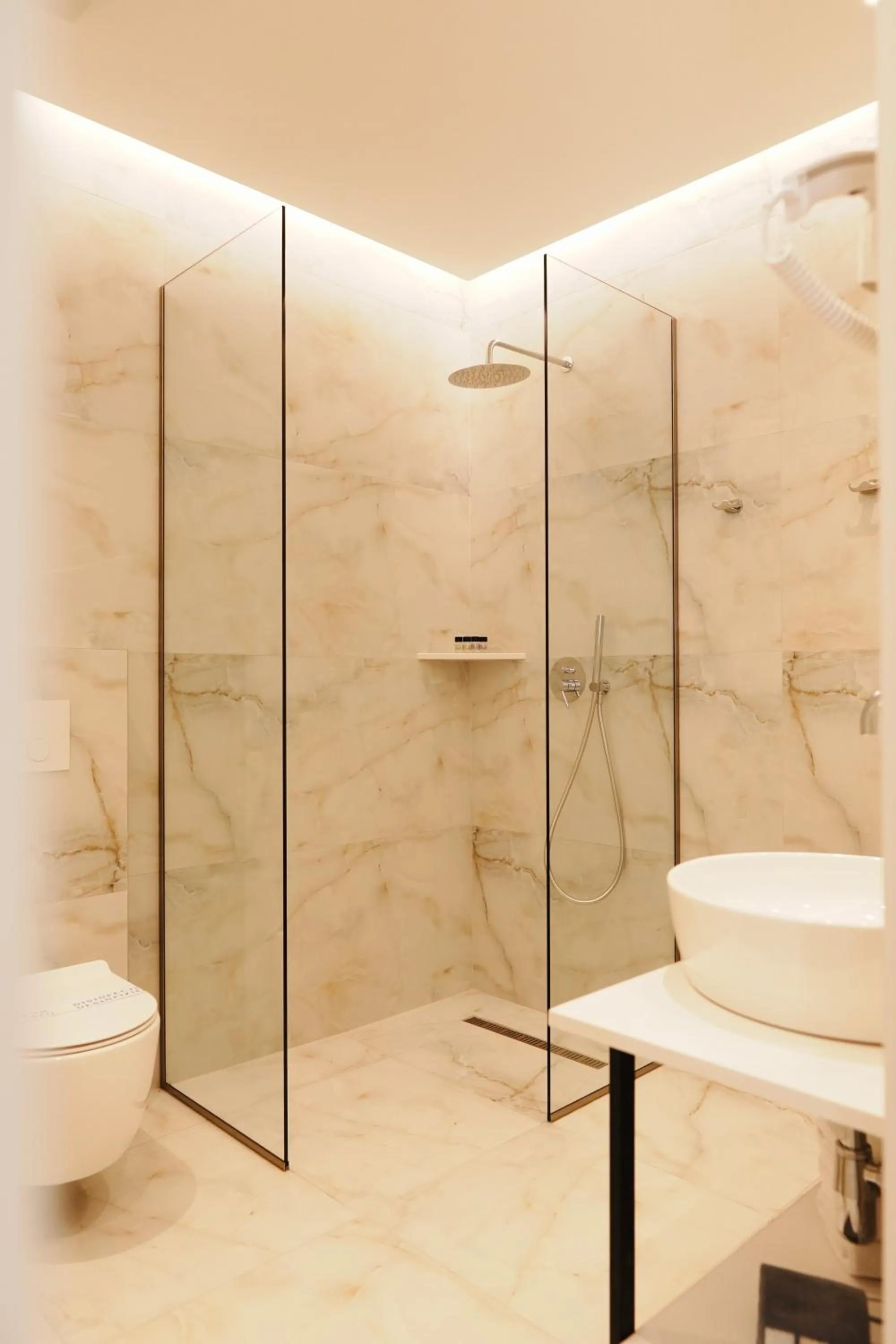 Toilet in Hotel Mediterrane