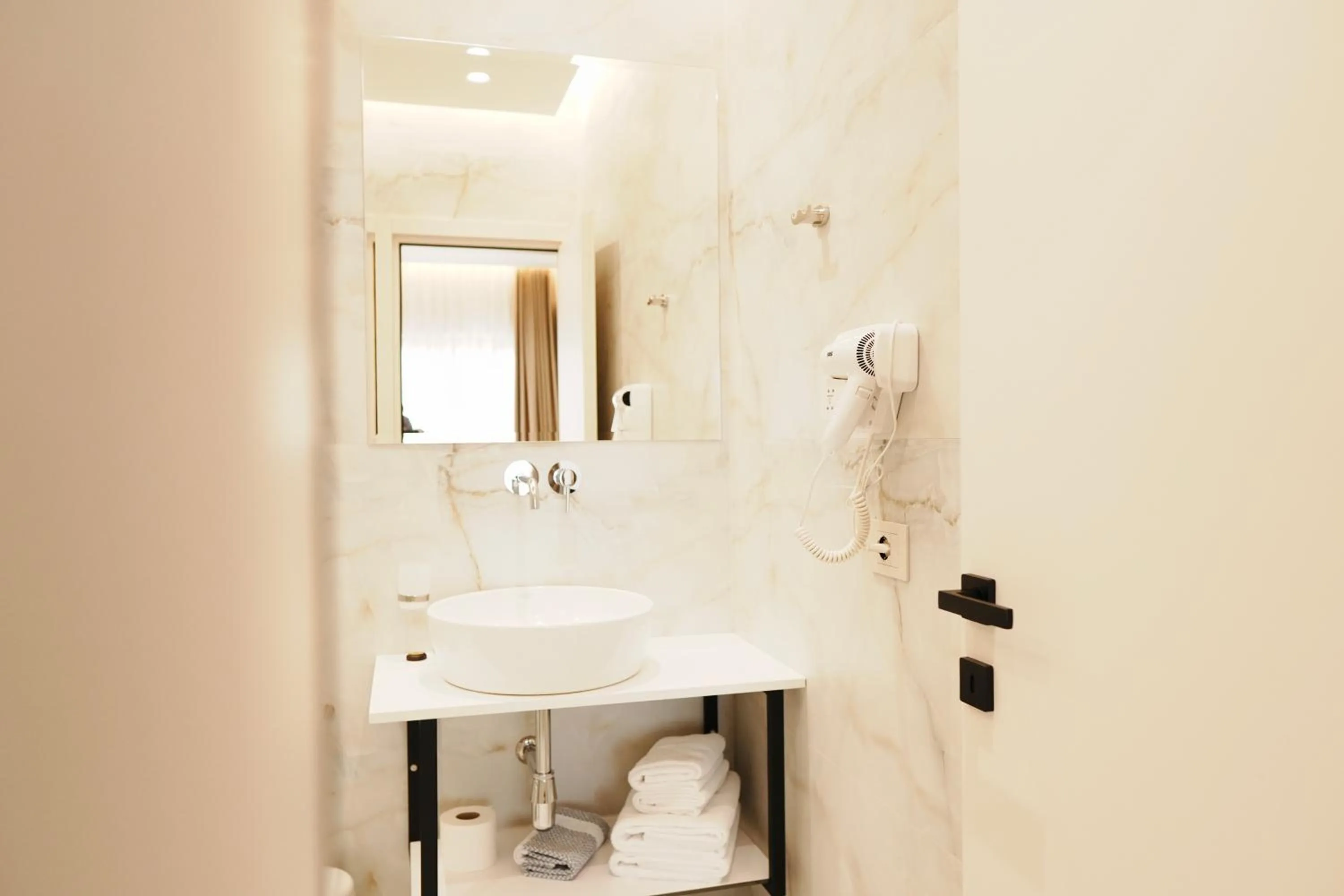 Bathroom in Hotel Mediterrane