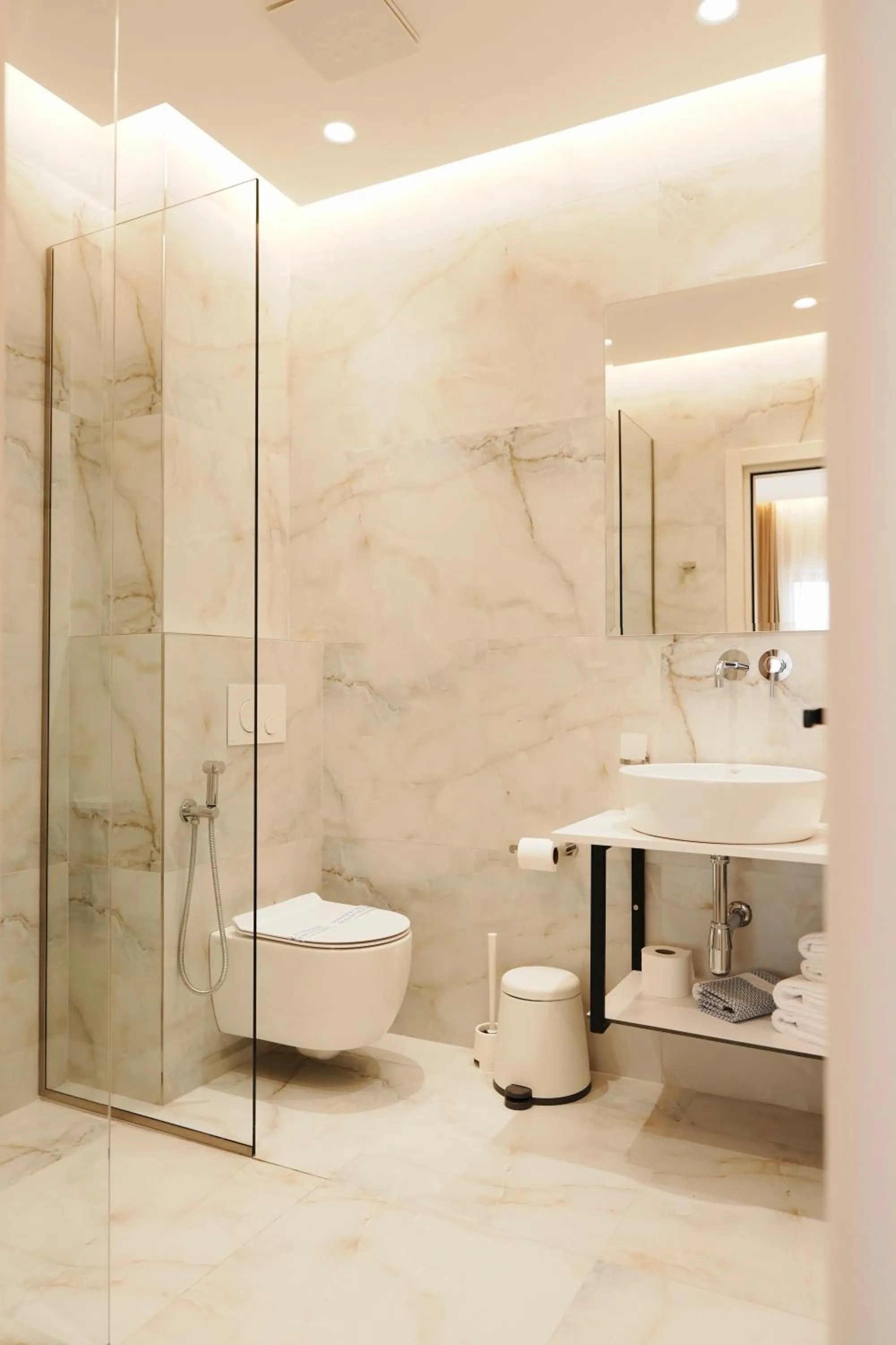 Bathroom in Hotel Mediterrane