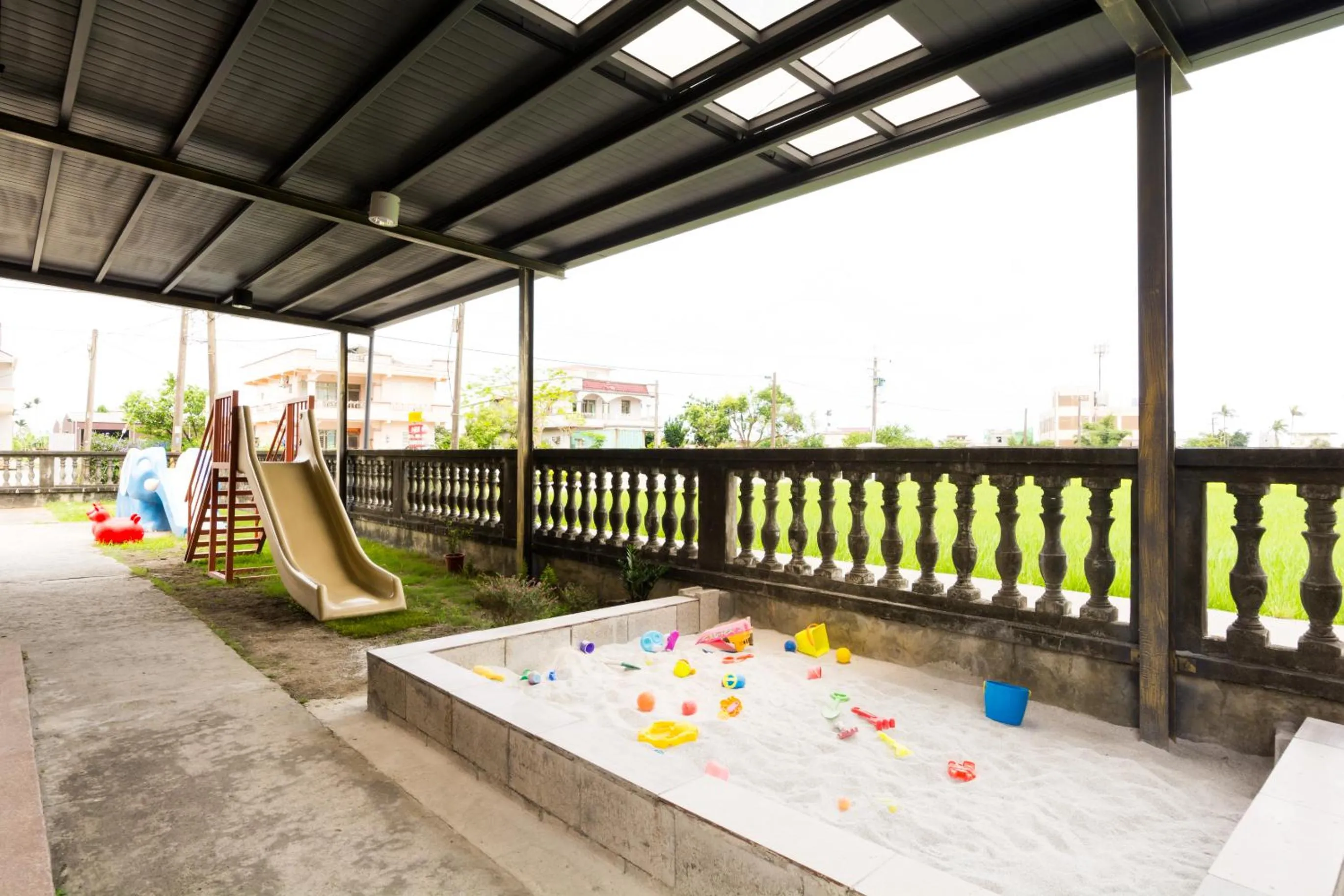 Property building in Little Apple B&B