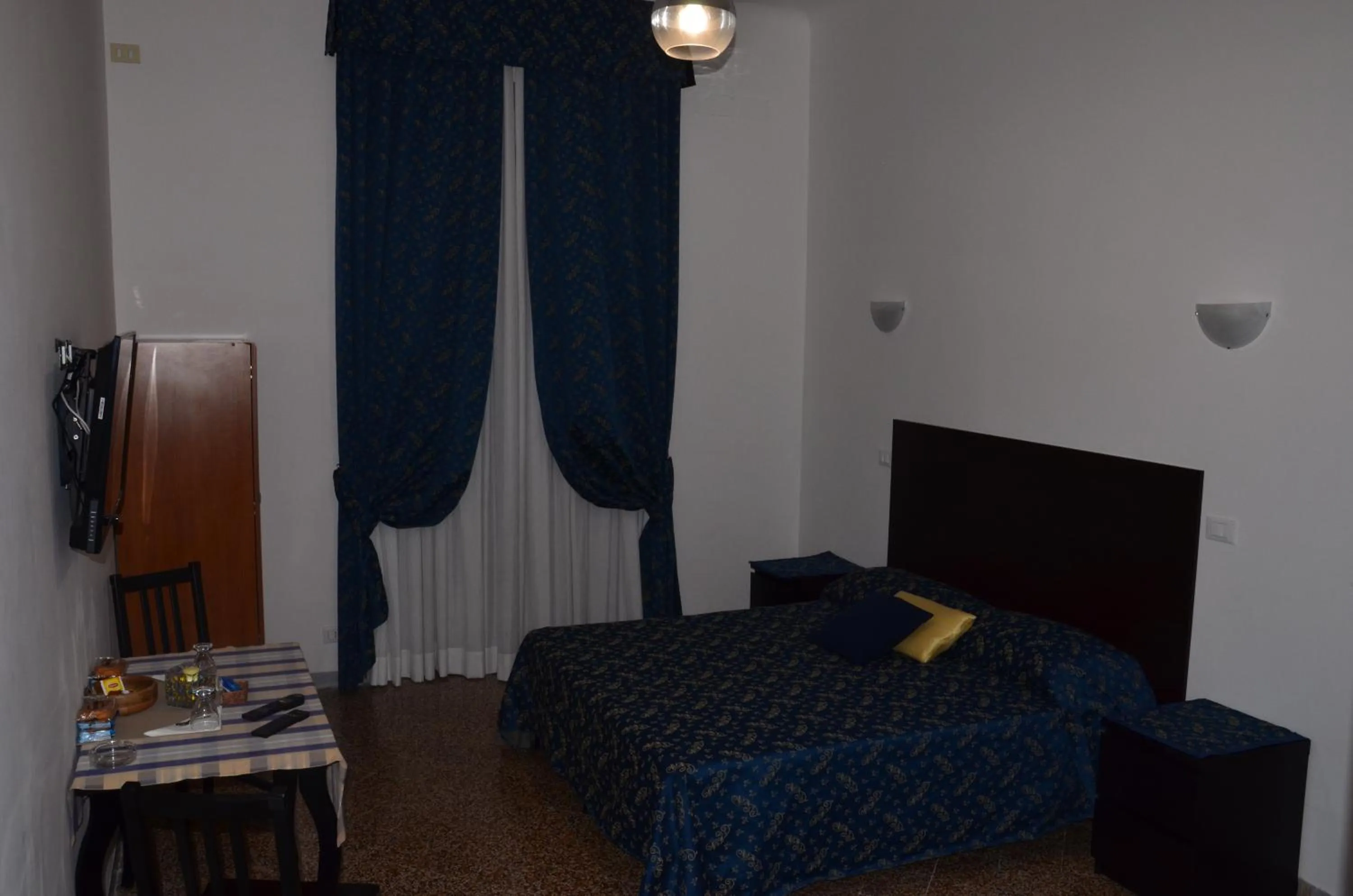 Bed in Ines Downtown B&B