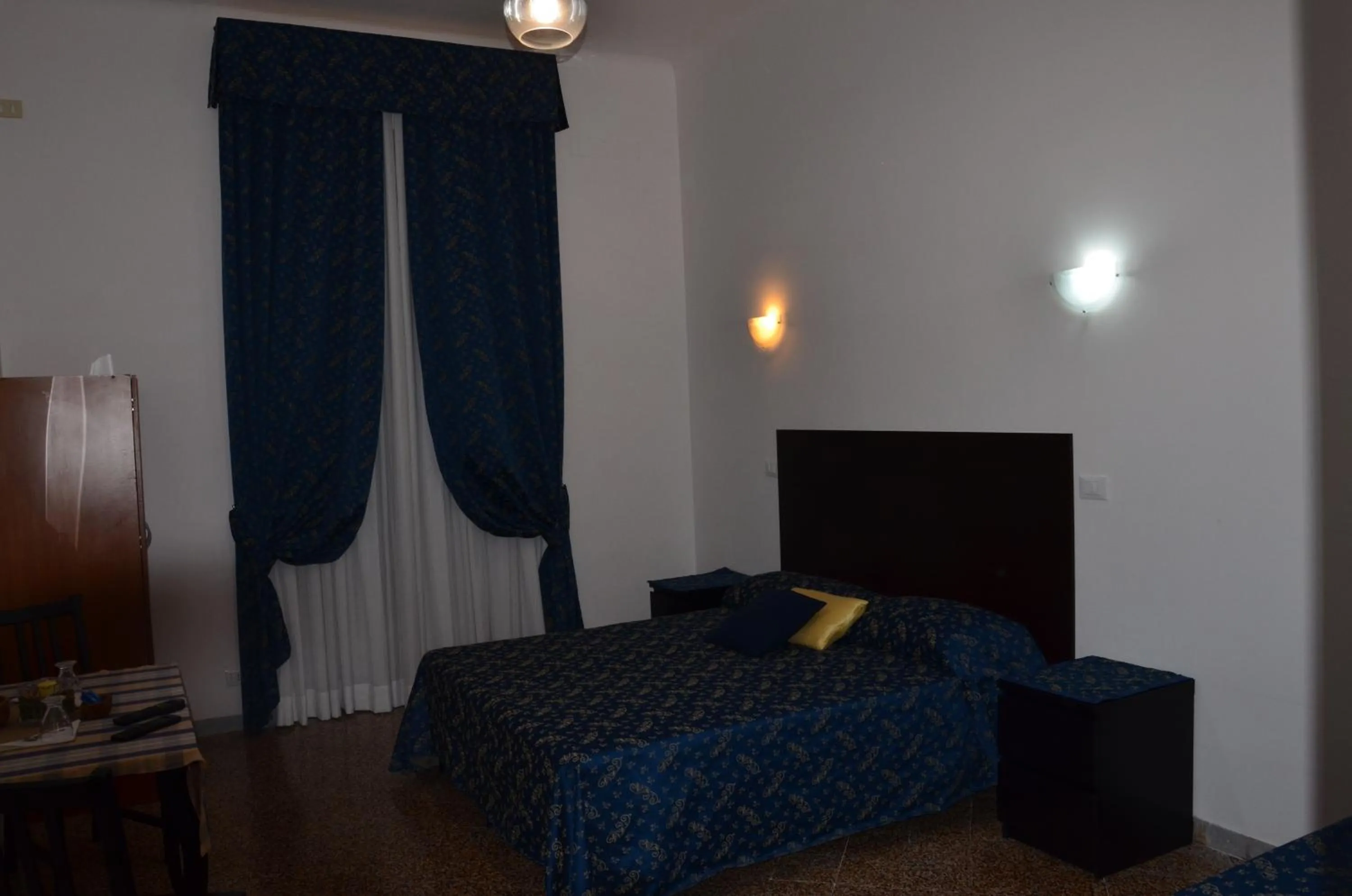 Bed in Ines Downtown B&B