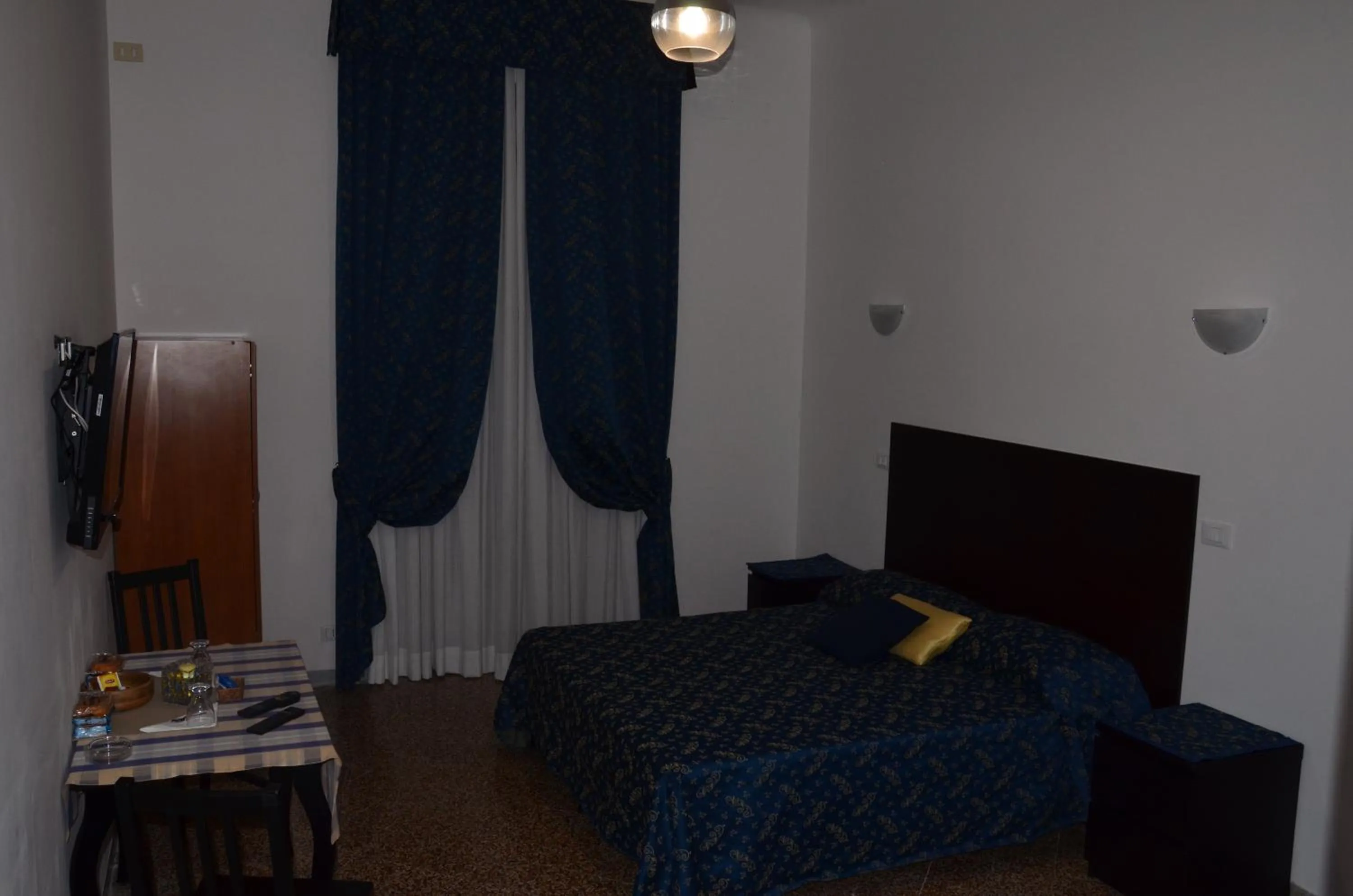 Bed in Ines Downtown B&B