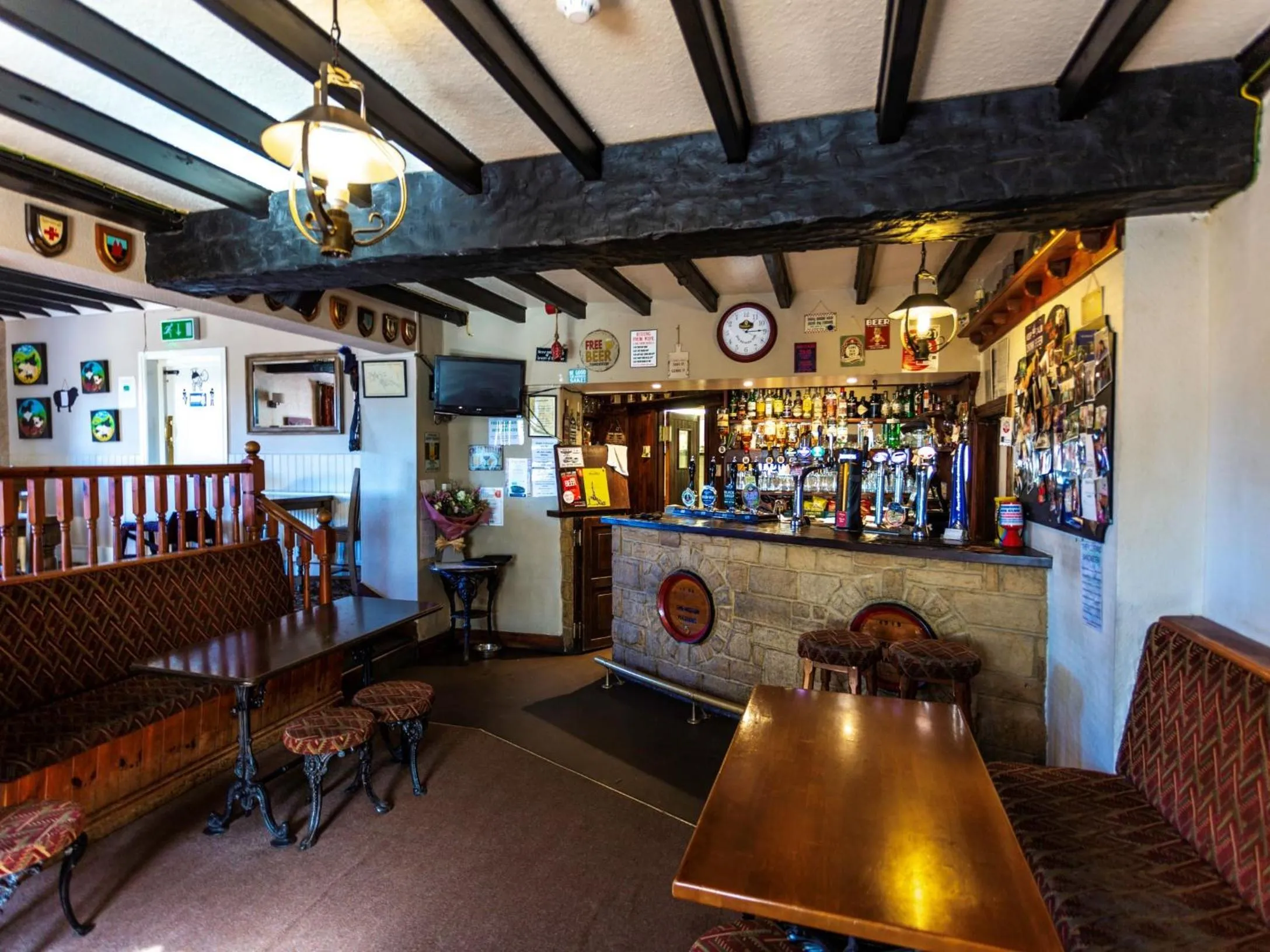 Lounge or bar in Holly Hill Inn