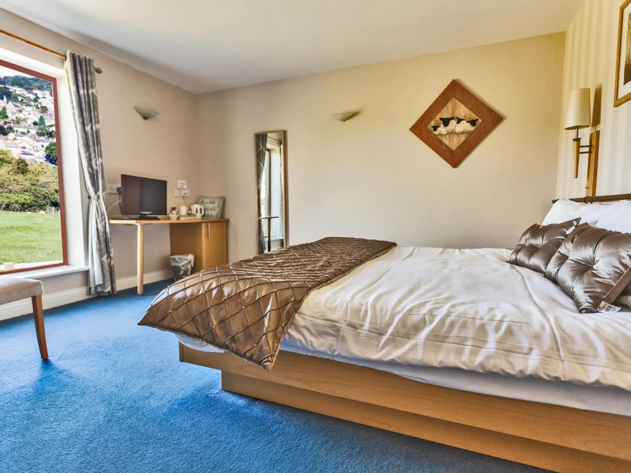 Double or Twin Room with Private Bathroom - single occupancy in The Holly Hill Inn Double or Twin Room with Private Bathroom - single occupancy in The Holly Hill Inn
