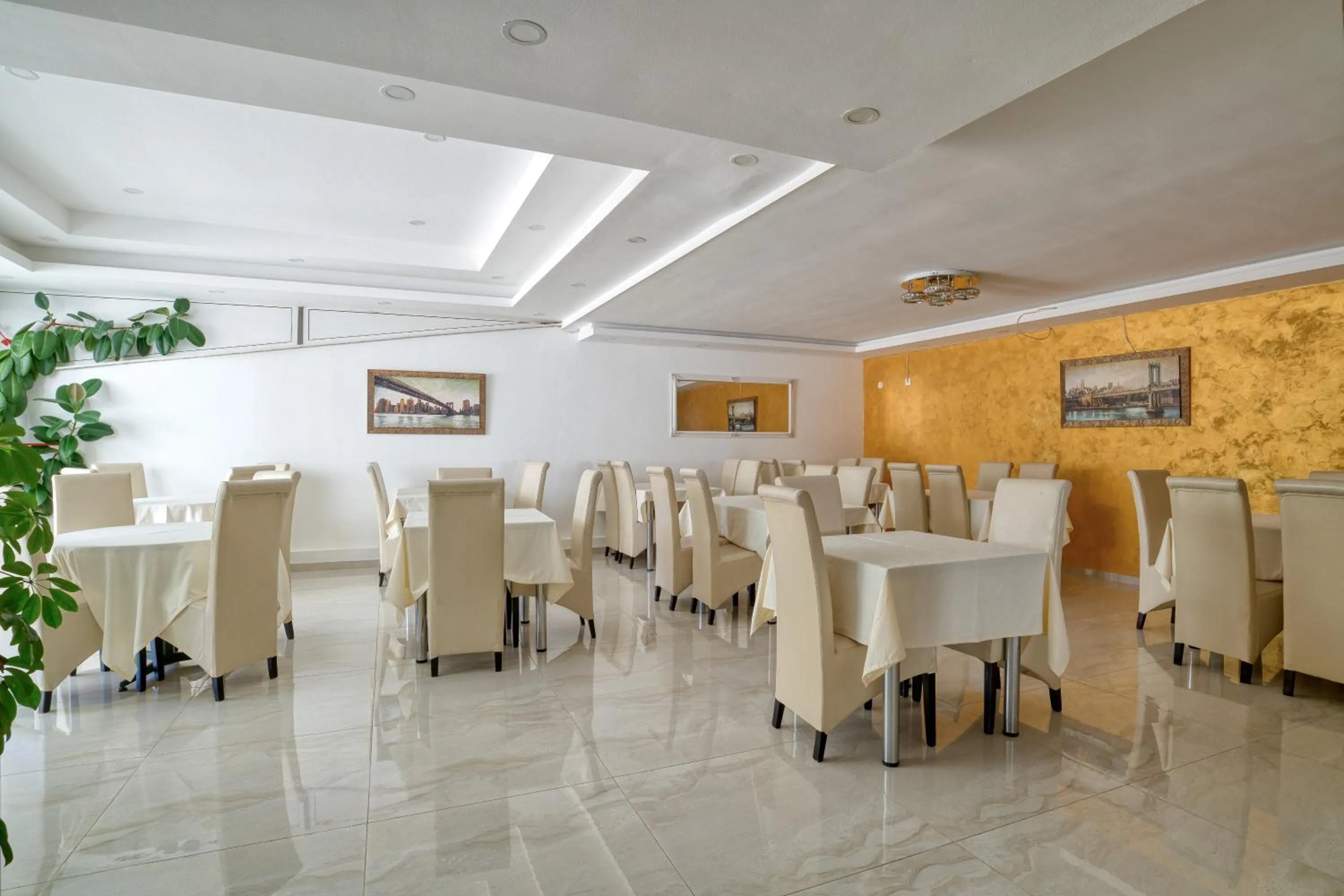 Restaurant/places to eat in Aqua Lounge Aparthotel Ulcinj