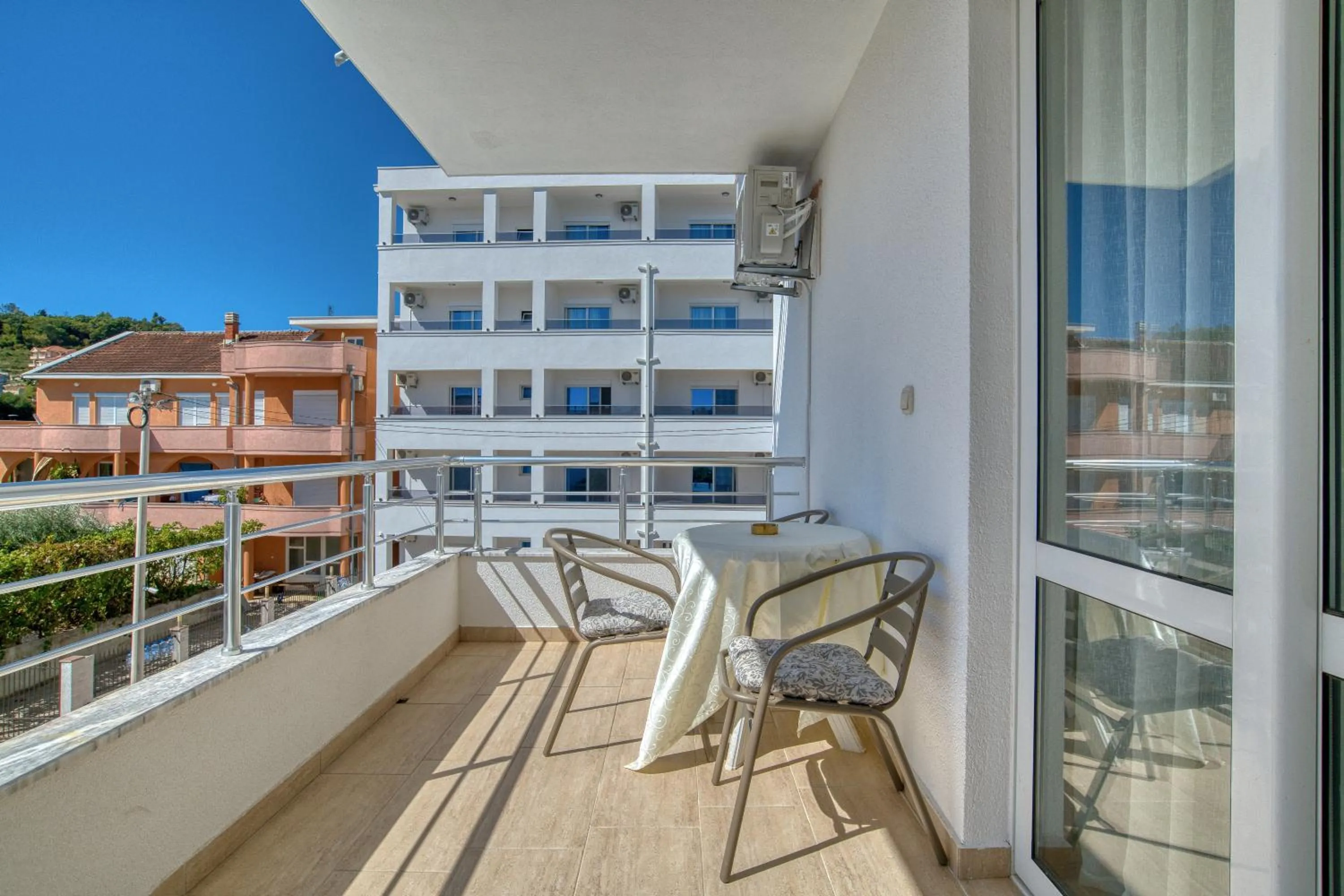 Property building in Aqua Lounge Aparthotel Ulcinj