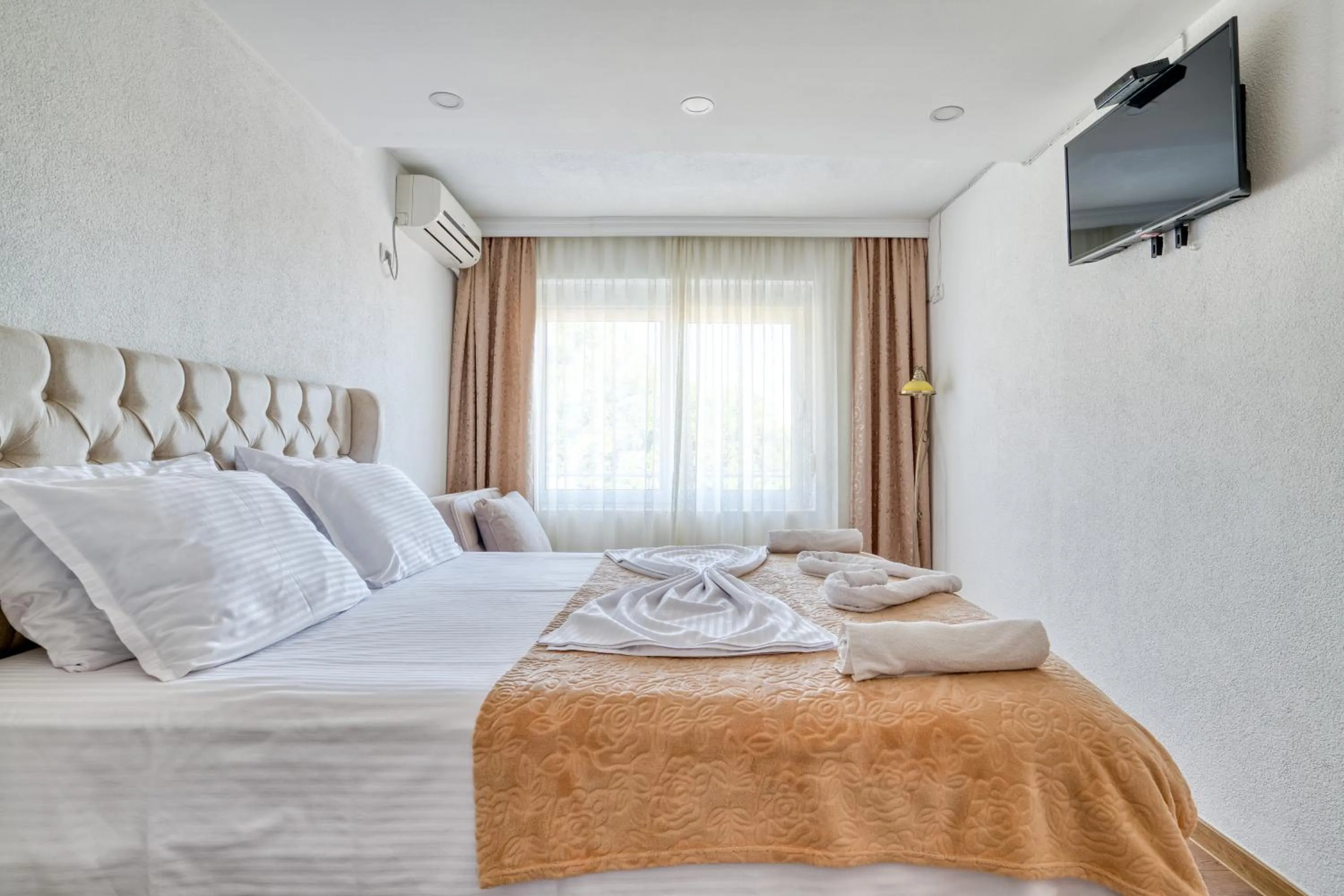 Bed in Aqua Lounge Aparthotel Ulcinj