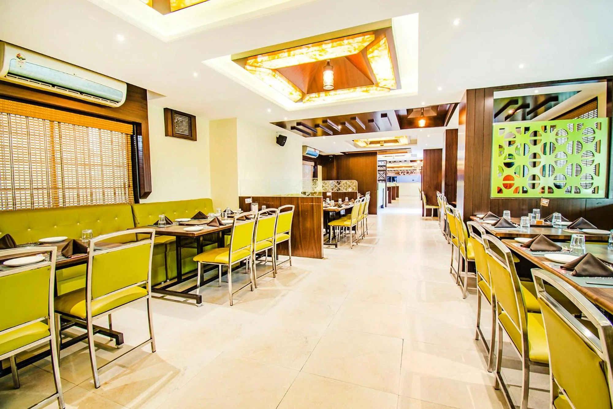 Restaurant/places to eat in FabHotel Prime Sanket Inn