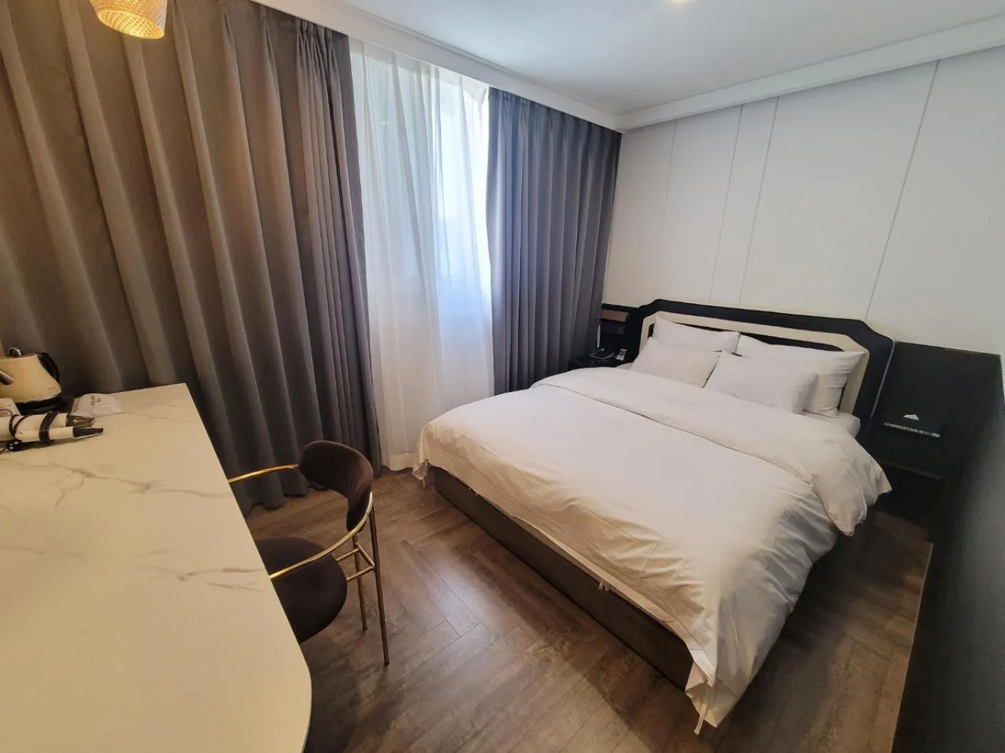 Bed in Hotel Label Seongnam