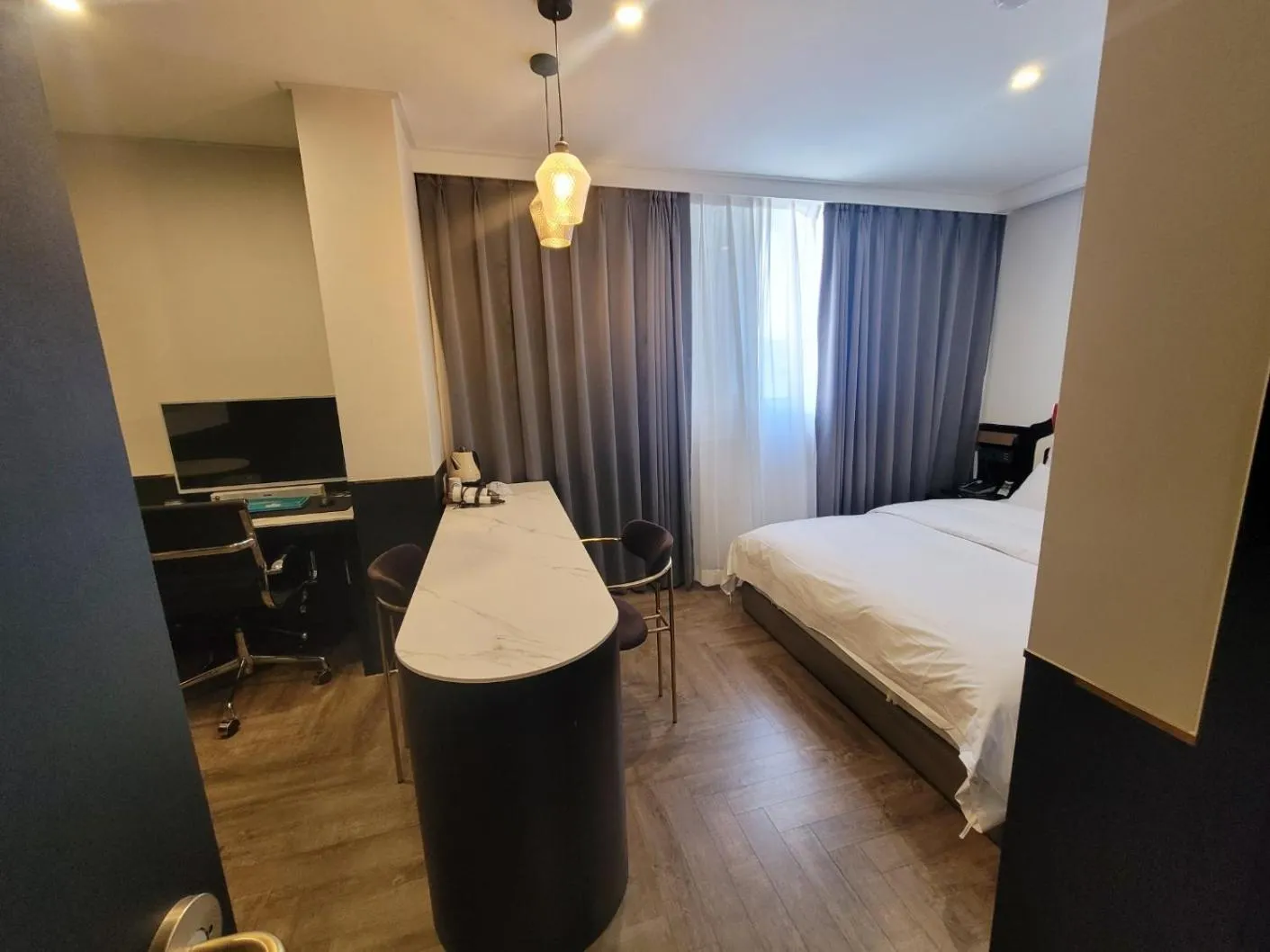 Bed in Hotel Label Seongnam