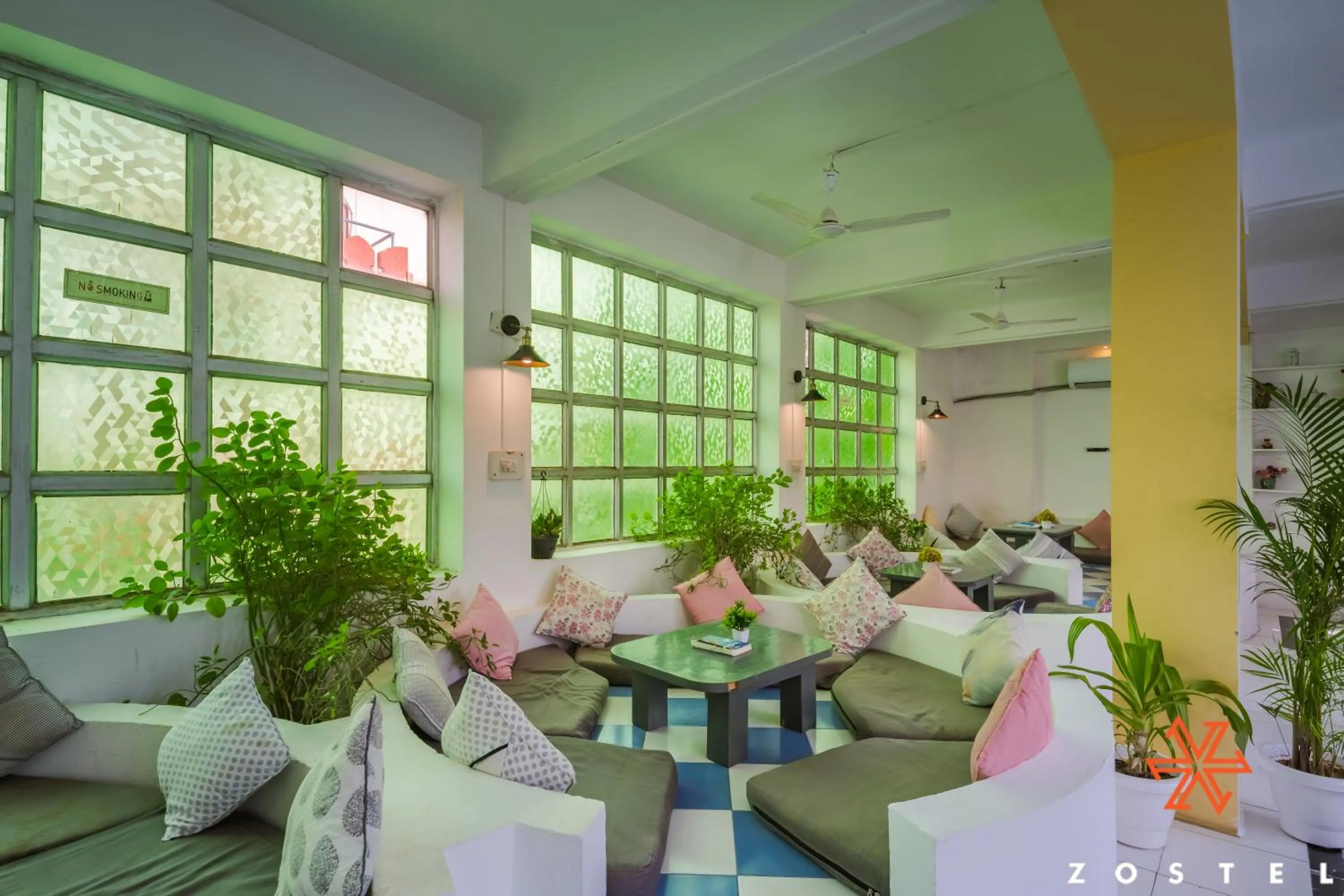 Living room in Zostel Pushkar