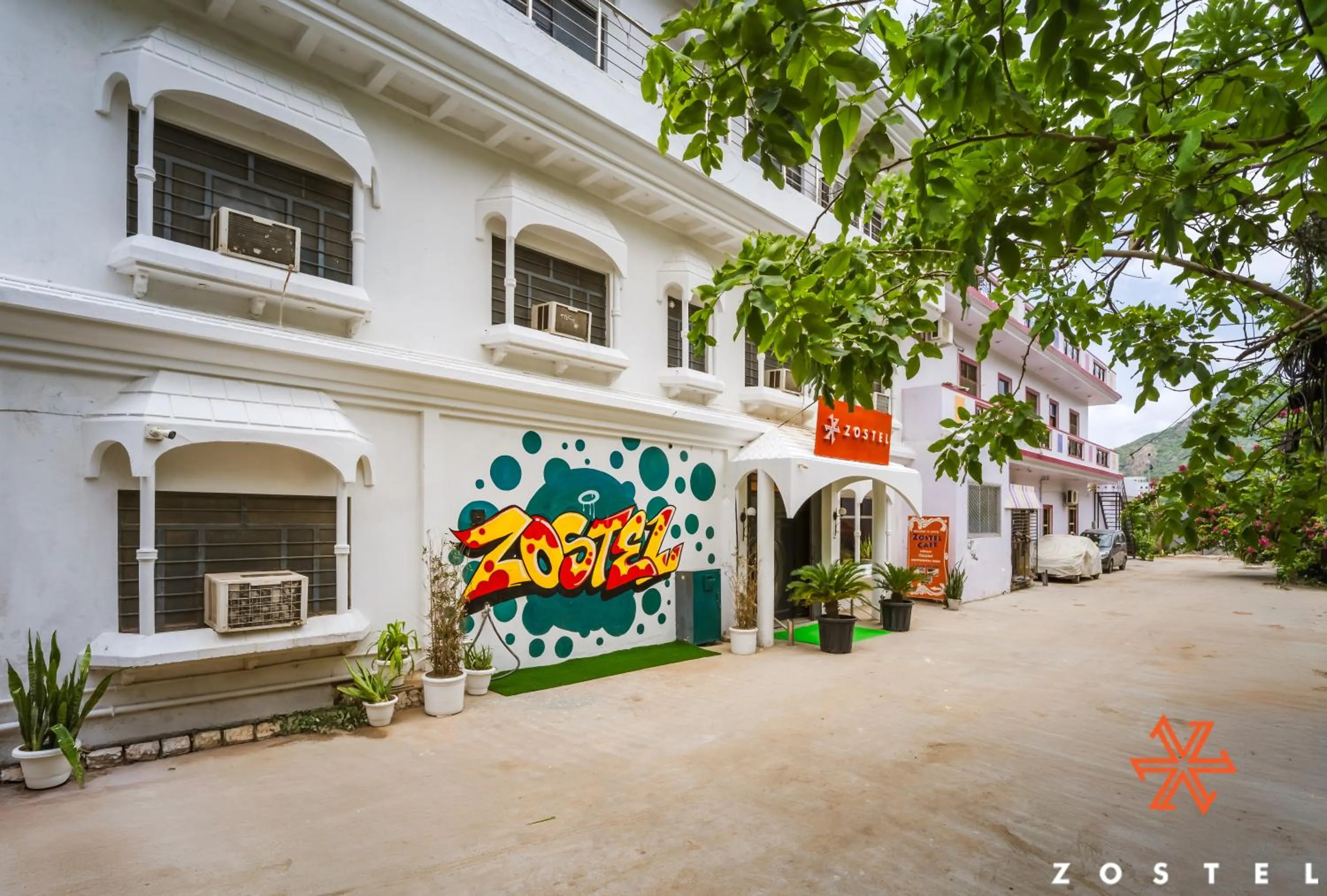 Facade/entrance in Zostel Pushkar