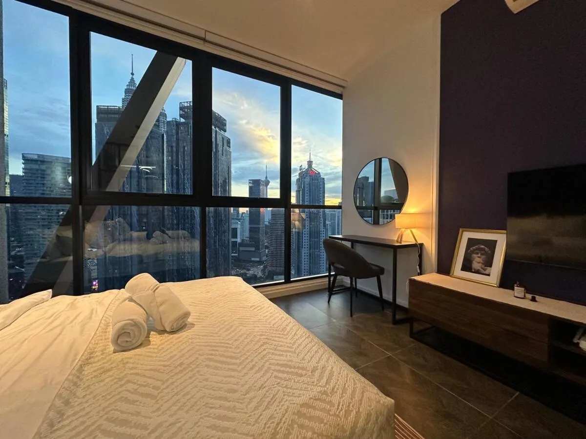 Bed in Scarletz Suites KLCC Studio