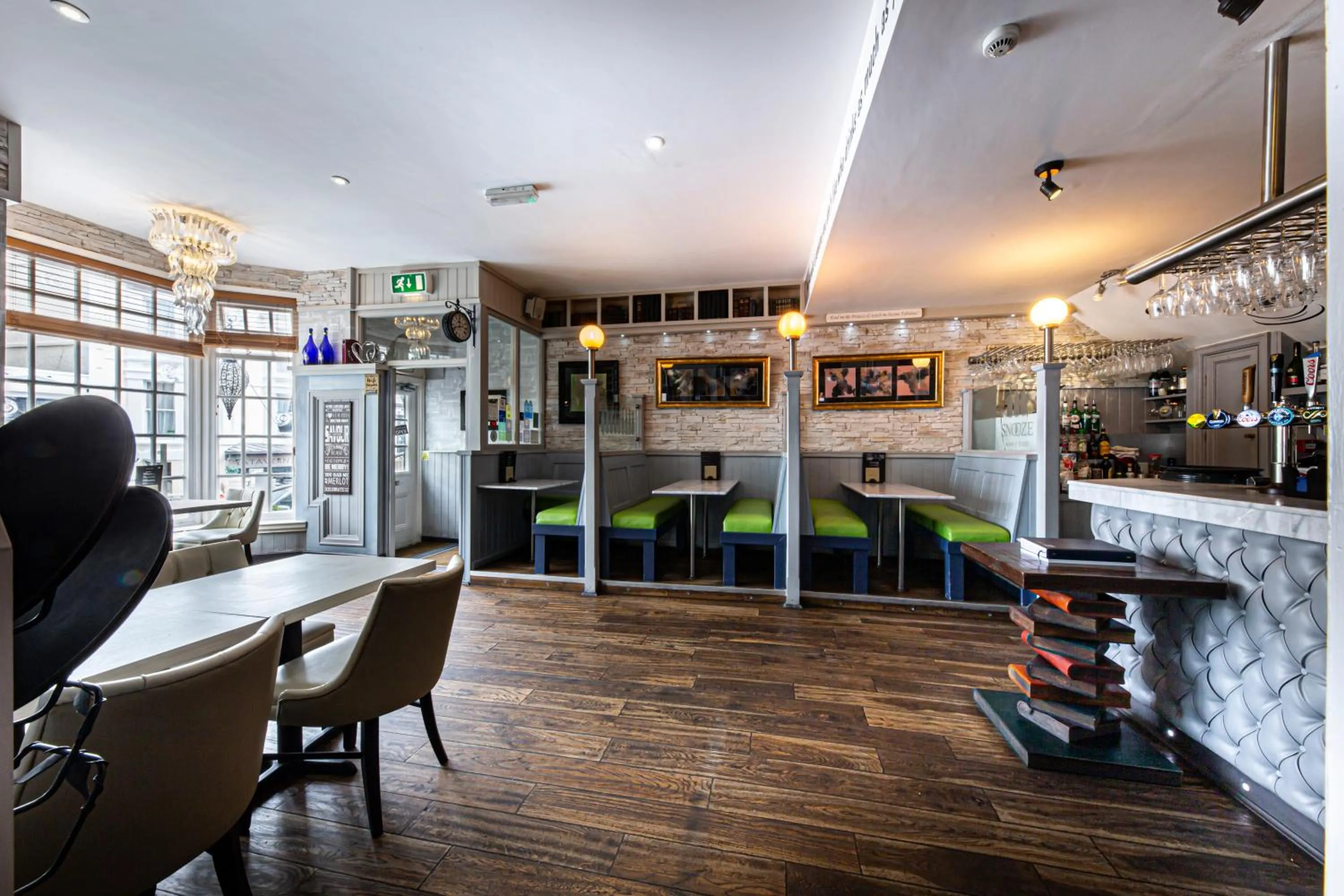 Restaurant/places to eat in Snooze