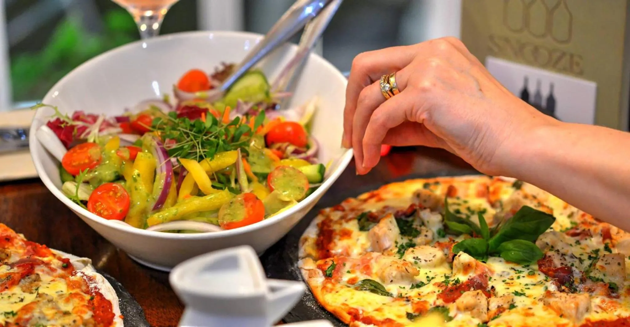 Food and drinks in Snooze