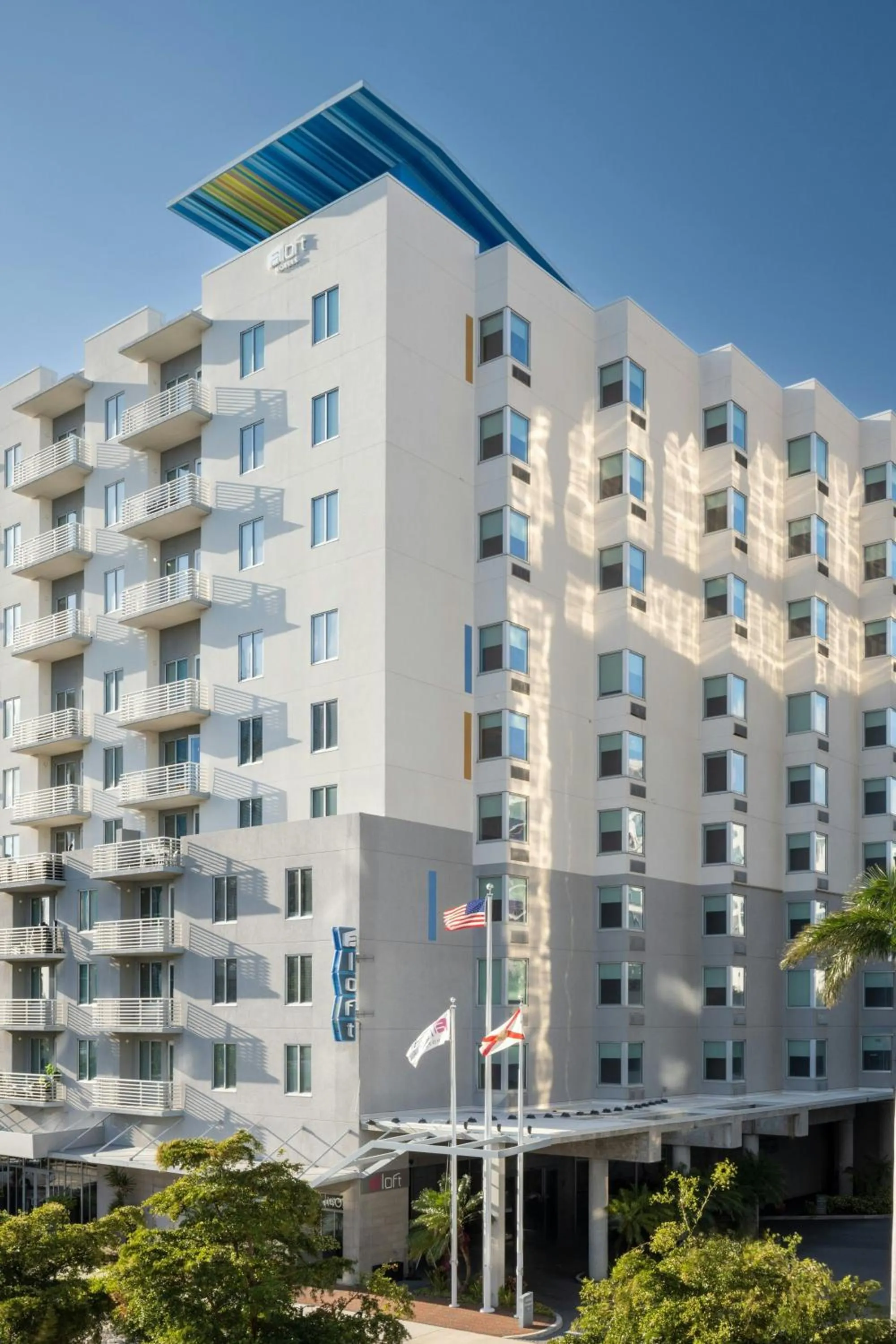 Property building in Aloft Sarasota