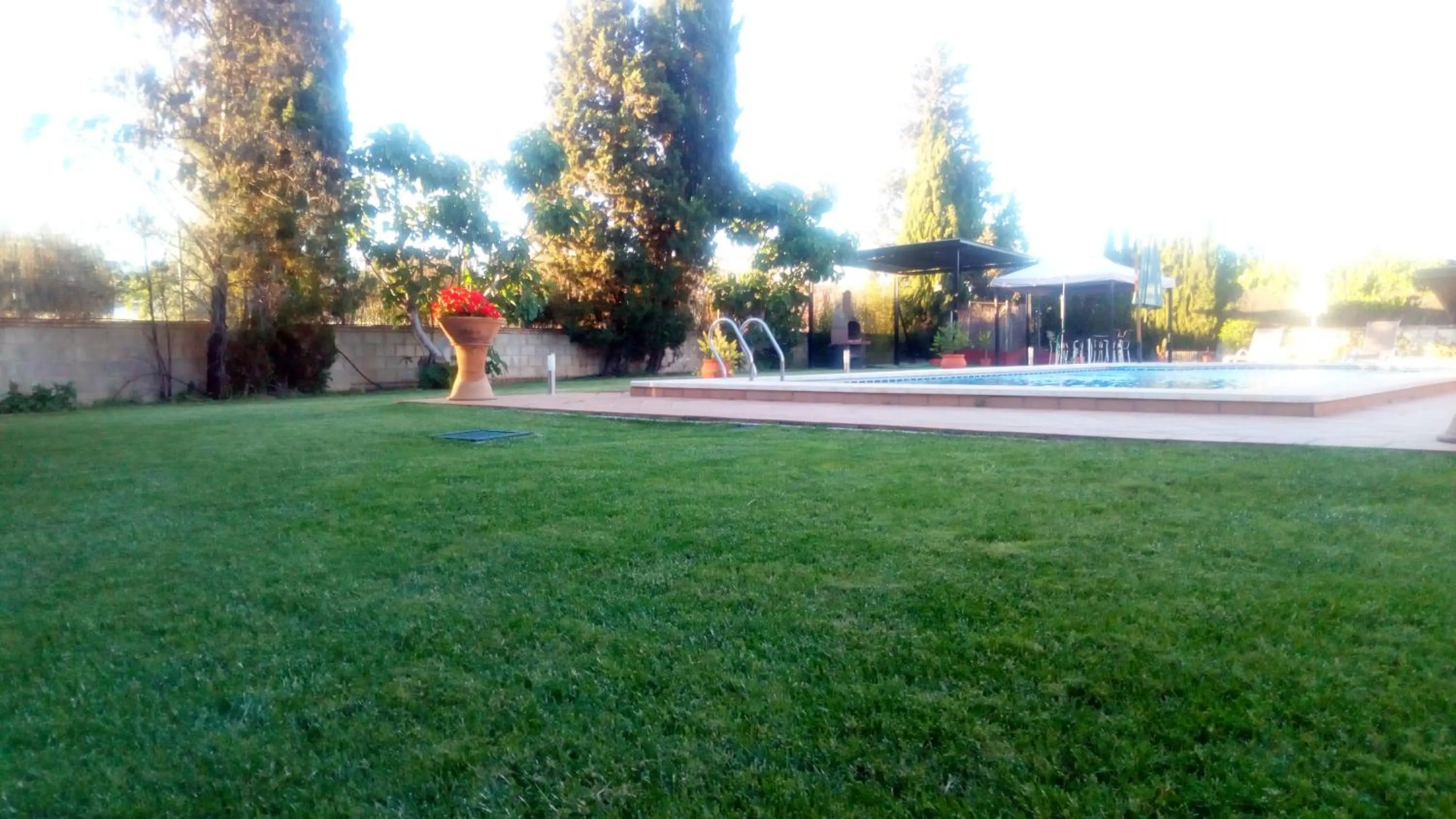 Swimming pool in El Manantial B&B