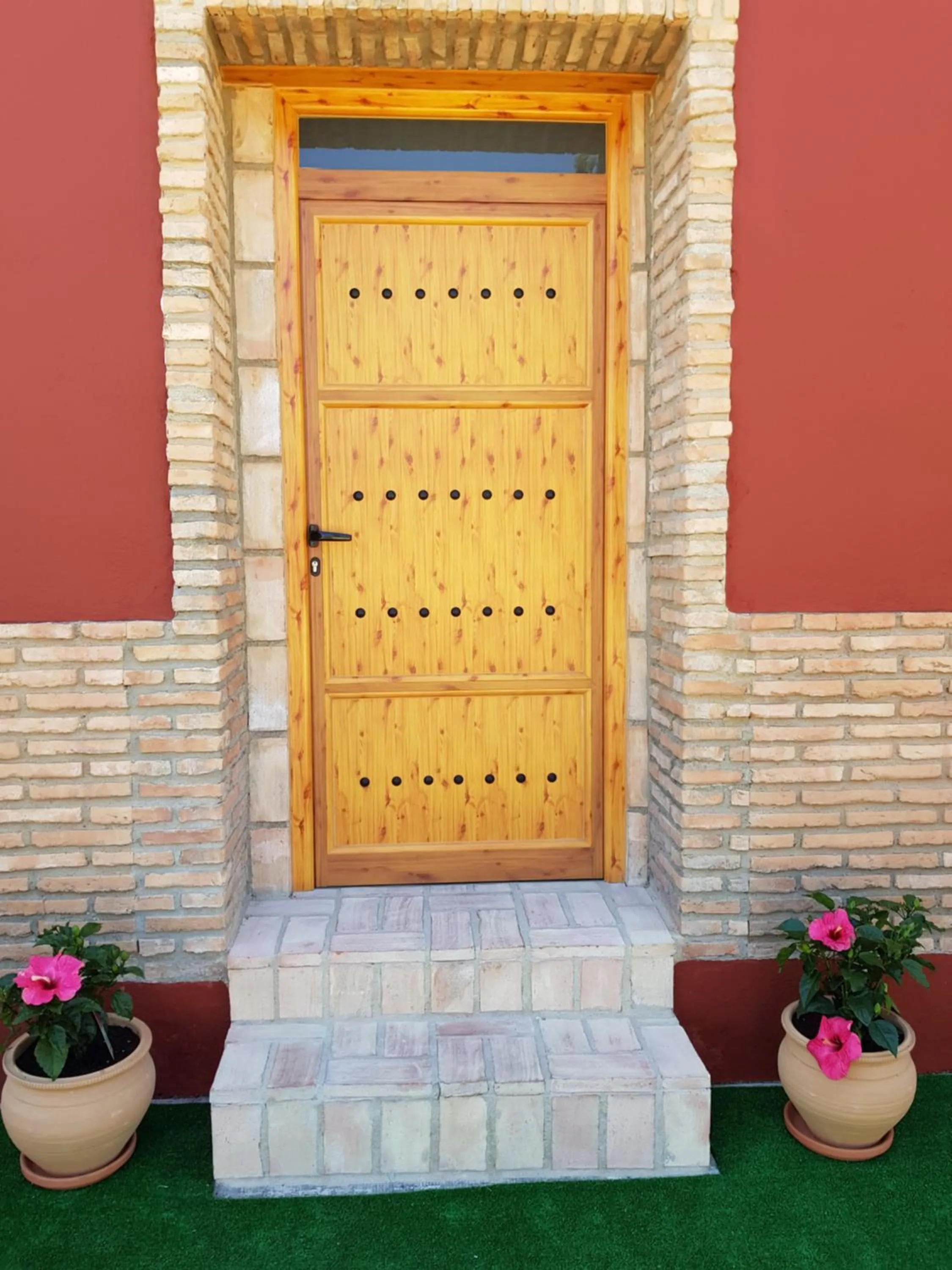 Facade/entrance in El Manantial B&B