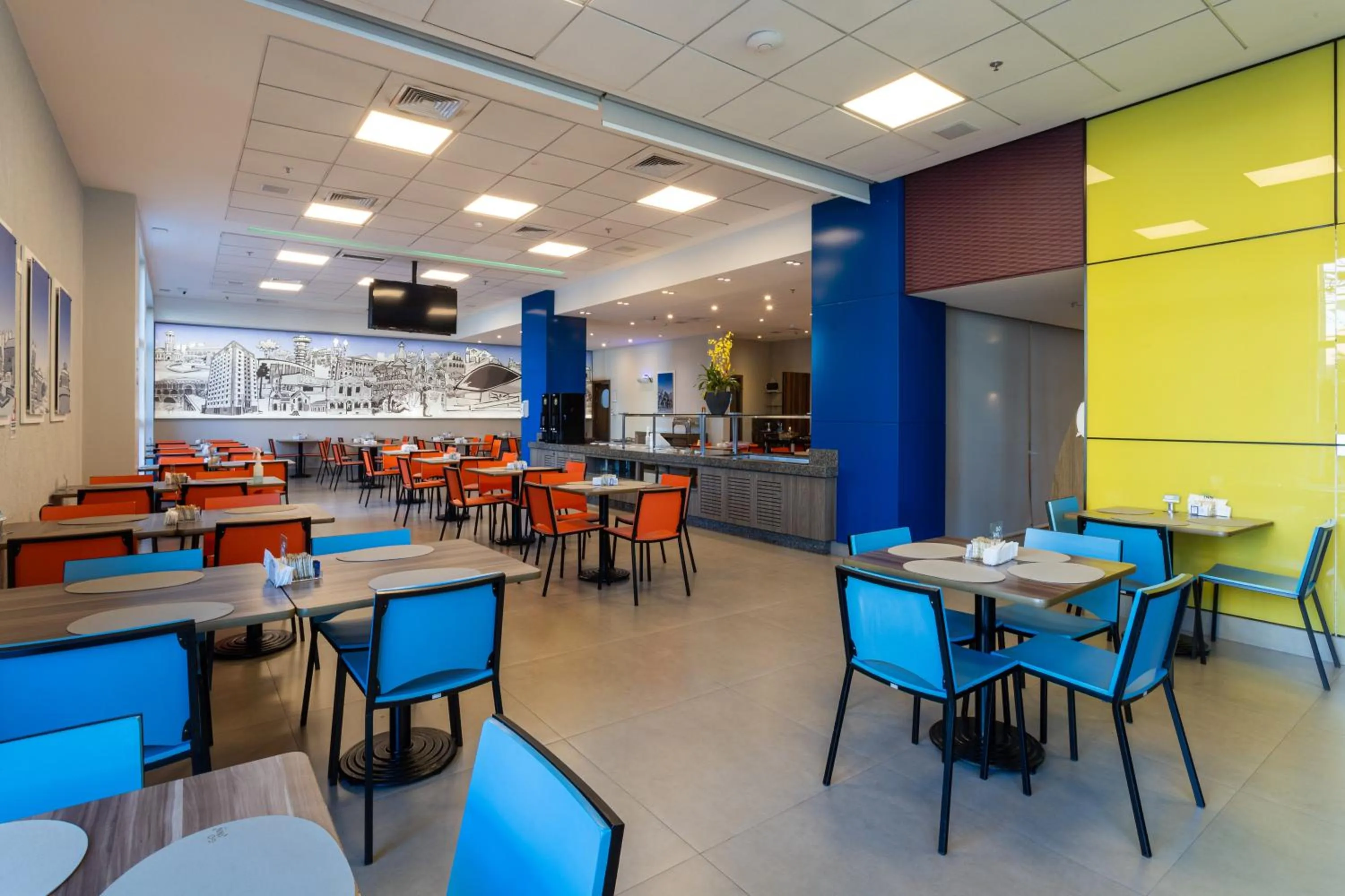 Buffet breakfast in Go Inn Hotel Curitiba