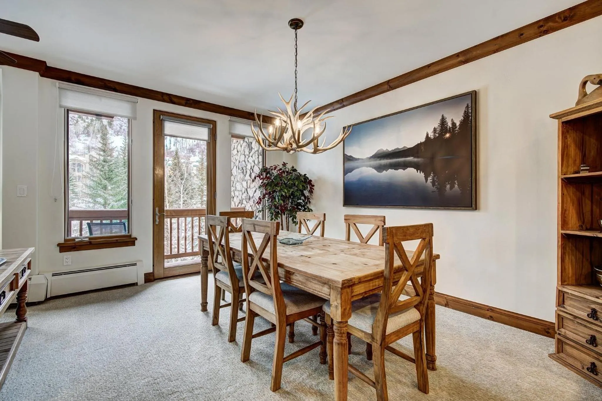 Dining area in Elkhorn Lodge, A Vail Resorts Property
