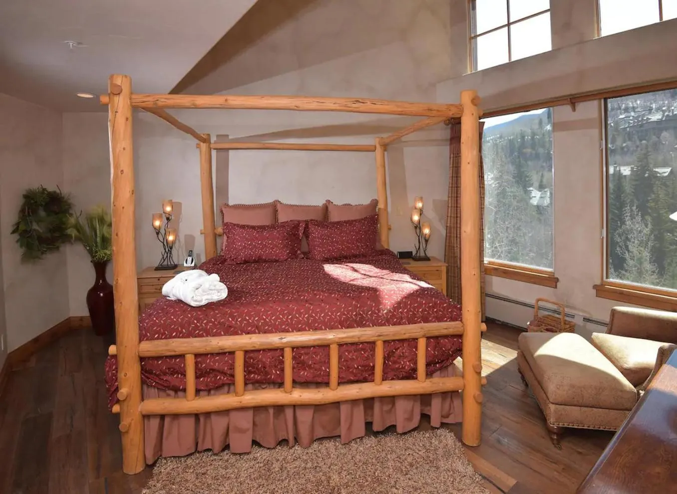 Photo of the whole room, Bed in Elkhorn Lodge, A Vail Resorts Property