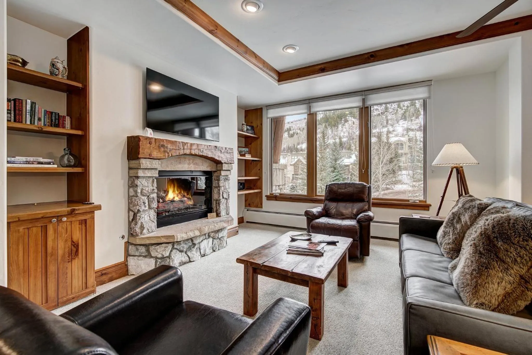 Living room in Elkhorn Lodge, A Vail Resorts Property