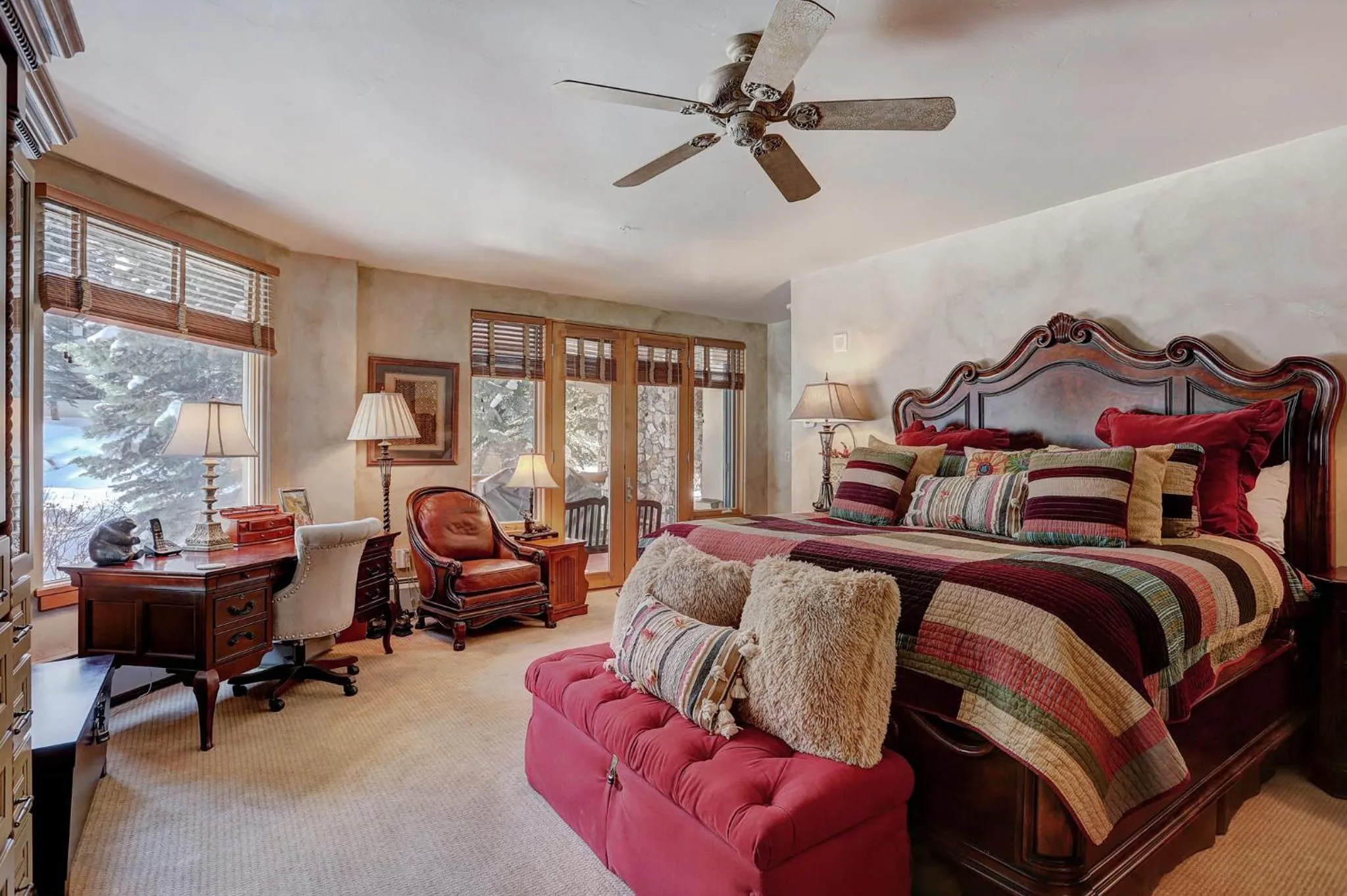 Photo of the whole room, Bed in Elkhorn Lodge, A Vail Resorts Property