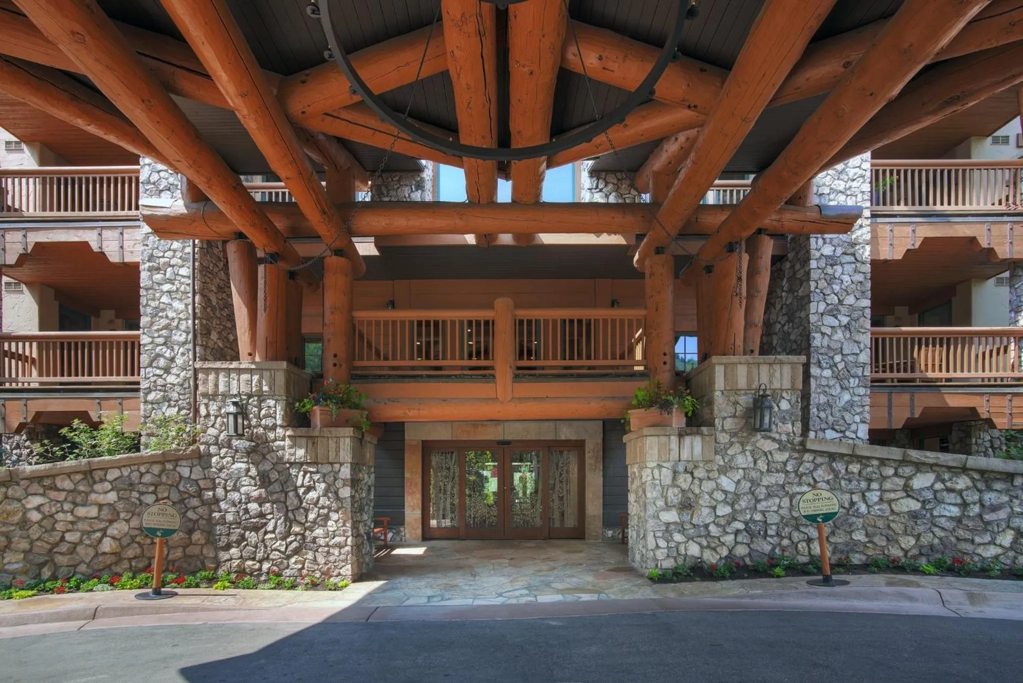 Property building in Elkhorn Lodge, A Vail Resorts Property